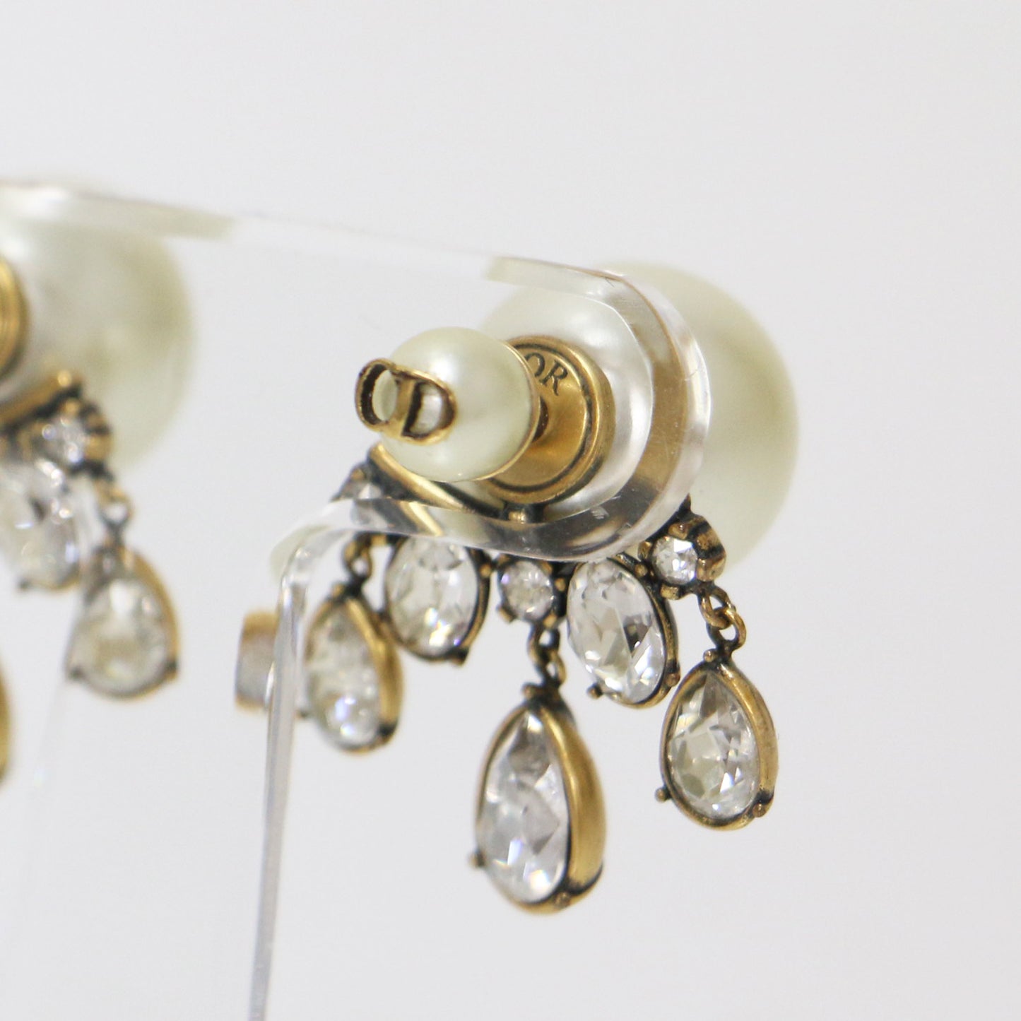 フェイクパール ビジュー トライバル ピアス / 両耳用 ロゴ ドロップ パールキャッチ GP 241111