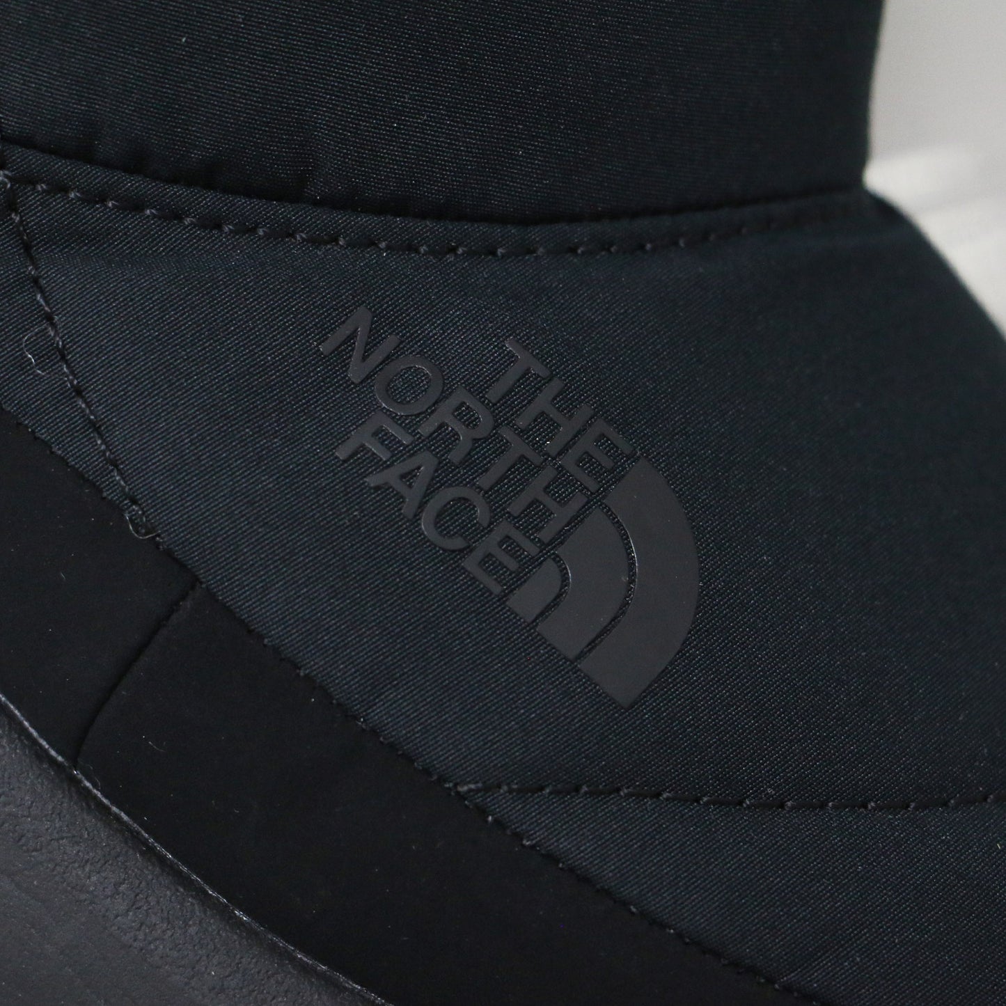 ヌプシ ブーティ ウォータープルーフ VIII NFW52272 / W Nuptse Bootie WP VIII ショートブーツ ウィンターブーツ ロゴ 撥水 防水 中わた