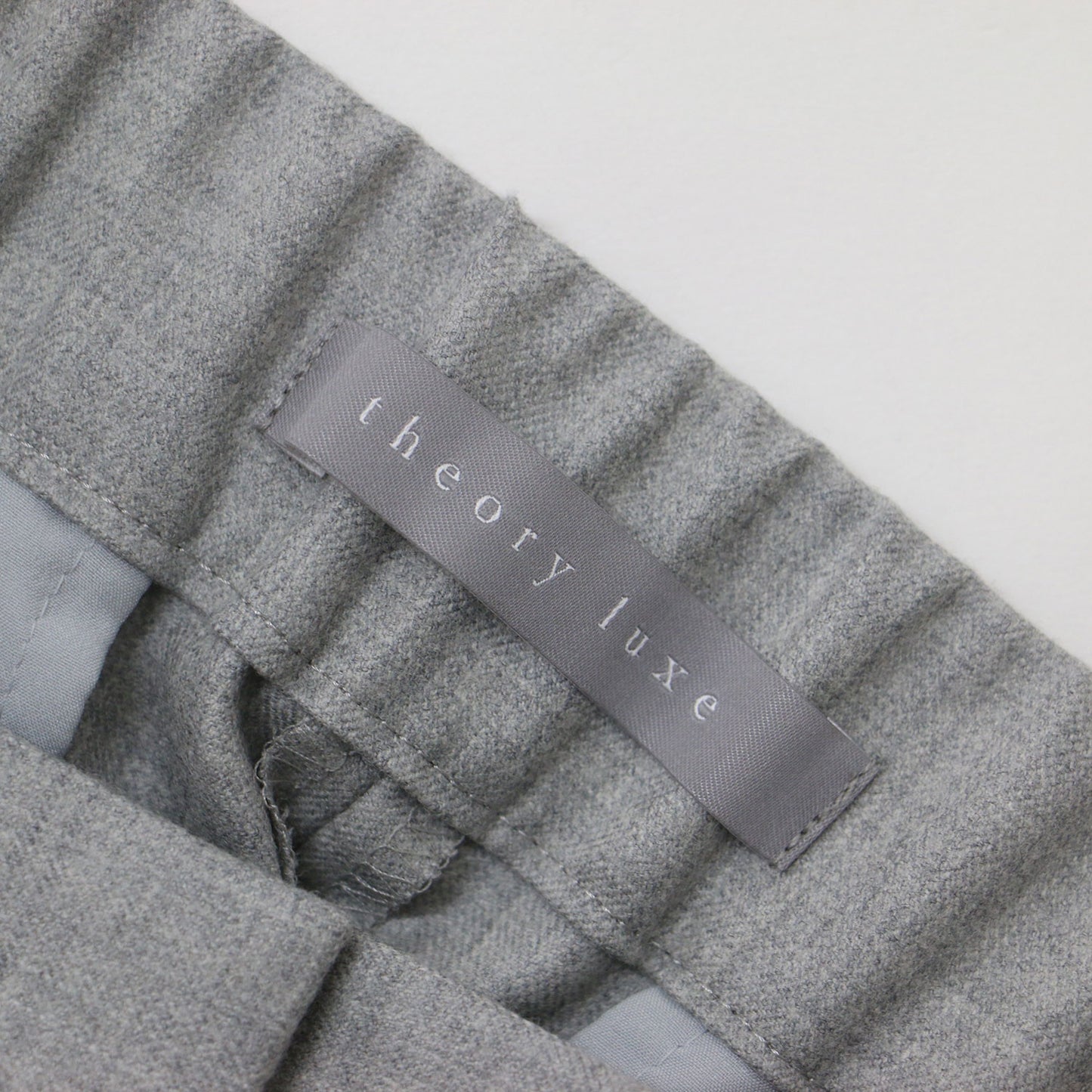 23秋冬 クロップド テーパード パンツ / New Saxony Light Carol 2 センタープレス ウエストゴム サキソニー素材 ウール