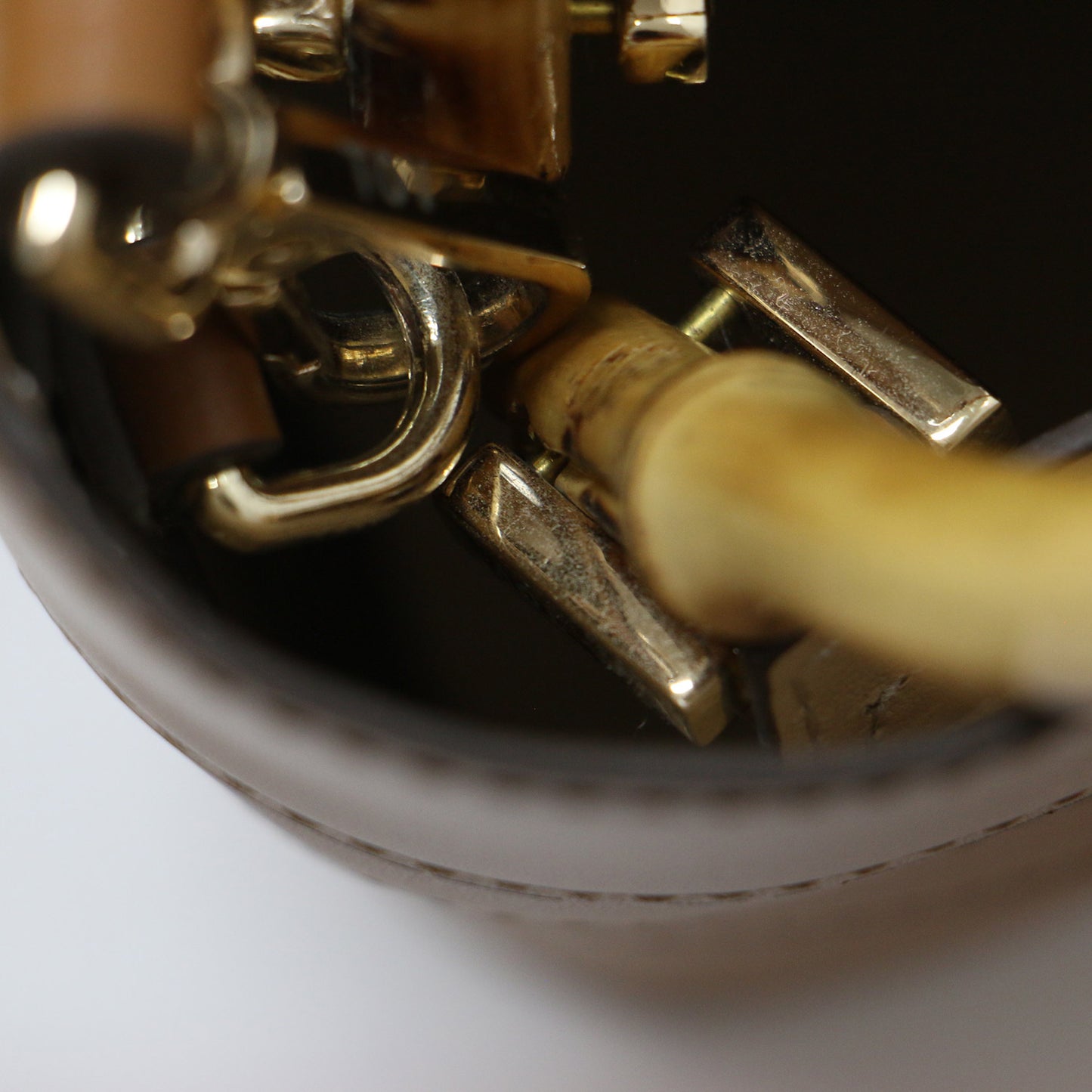 バンブー ハンドル レザー ショルダー バッグ / ハンドバッグ 2WAY 肩掛け 斜め掛け COIL POCHETTE