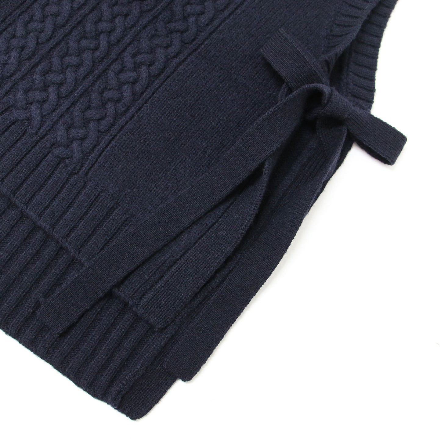 ウール ケーブル編み ニット ベスト / クルーネック サイドリボン プルオーバー