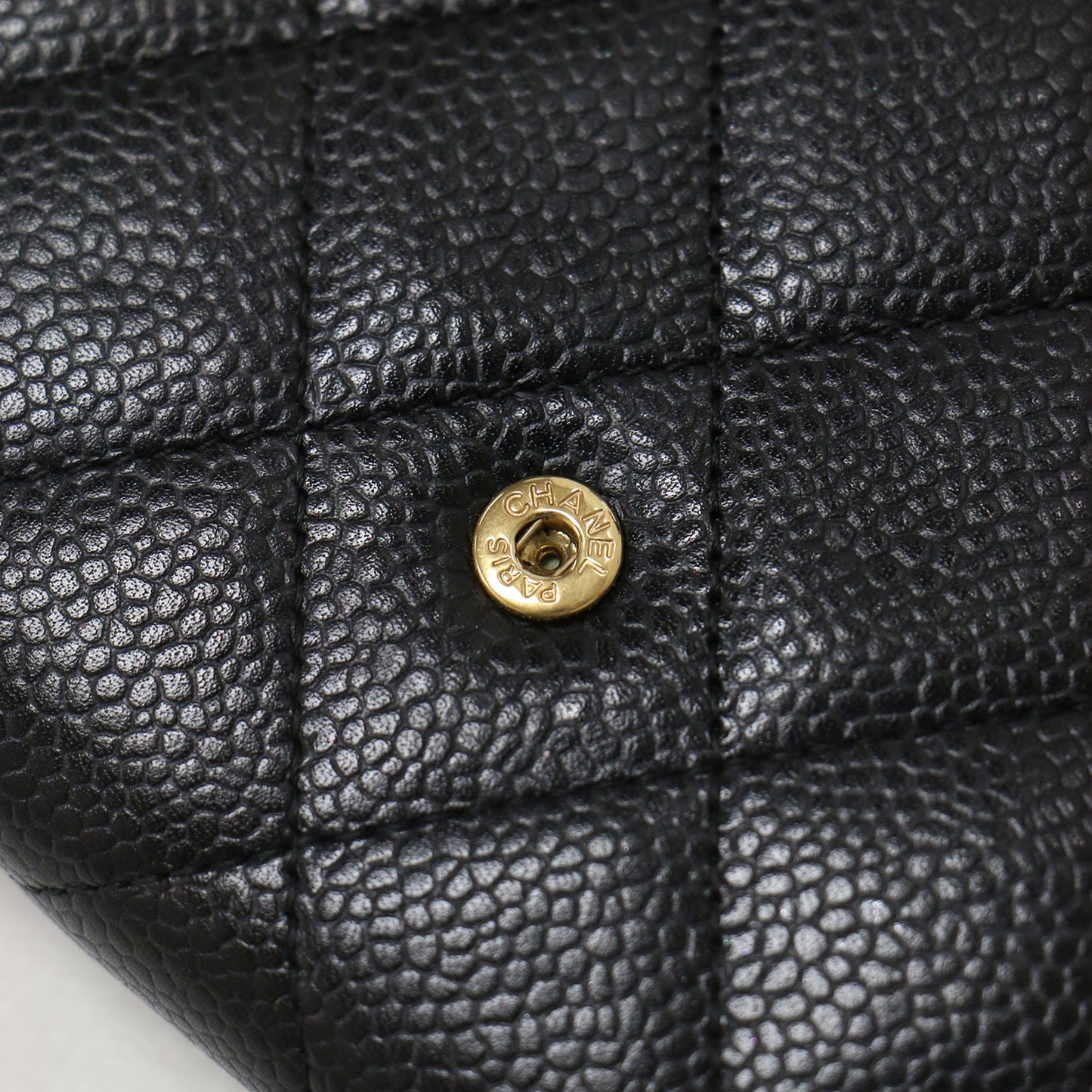 キャビアスキン マトラッセ ロングウォレット A80758 / 長財布 2つ折り フラップ ココマーク