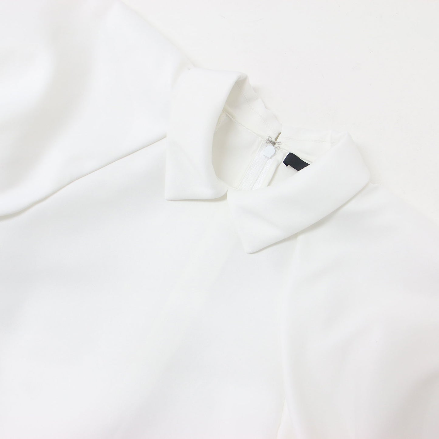 バルーンスリーブ ポイントカラー ブラウス YCB-123-366 / 半袖 襟付き ギャザー