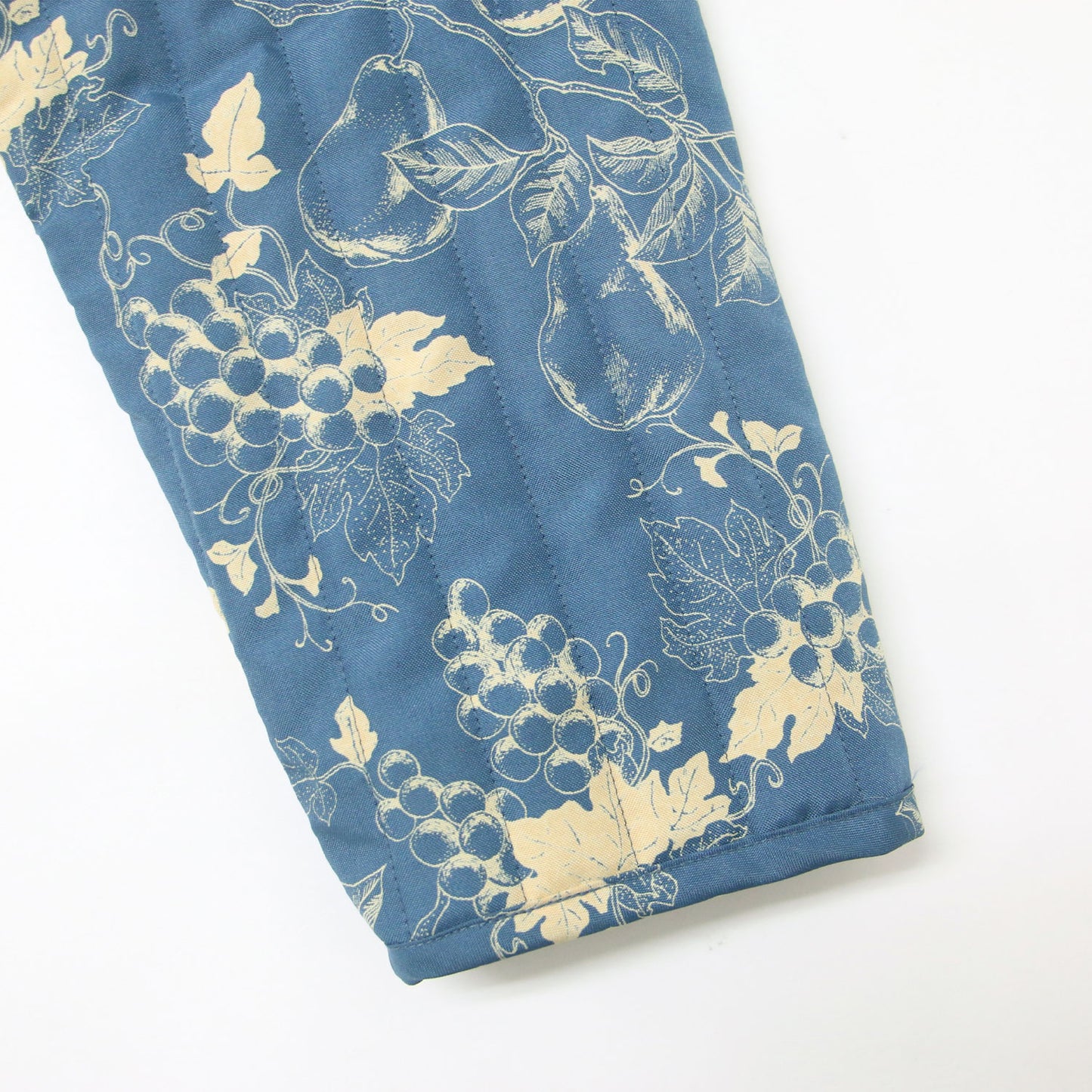 グレープ ペアー プリント ショート ブルゾン / 中綿 ブドウ 総柄 キルティング スキッパー