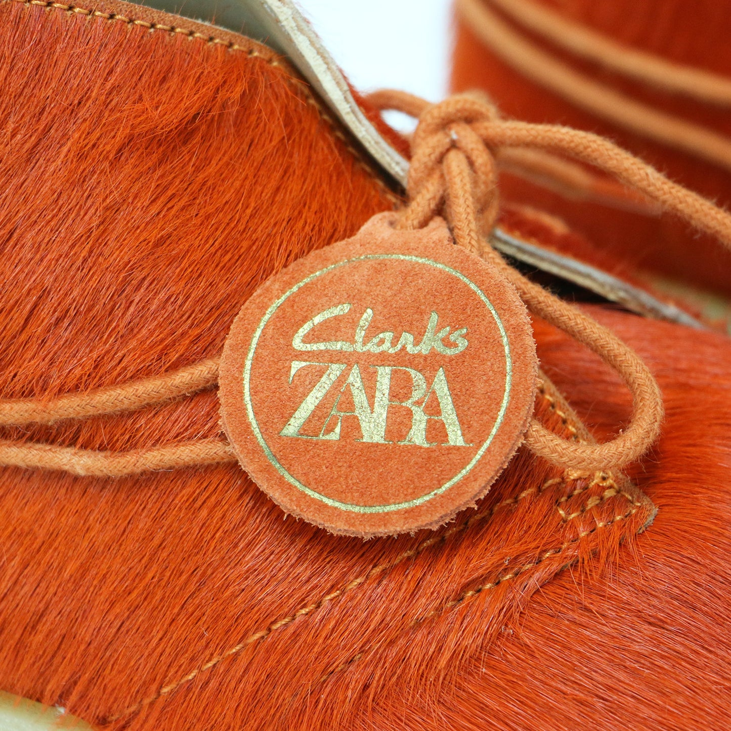 x Clarks レザー アンクル ブーツ / ハラコ ファー 厚底 クレープソール クラークス コラボ