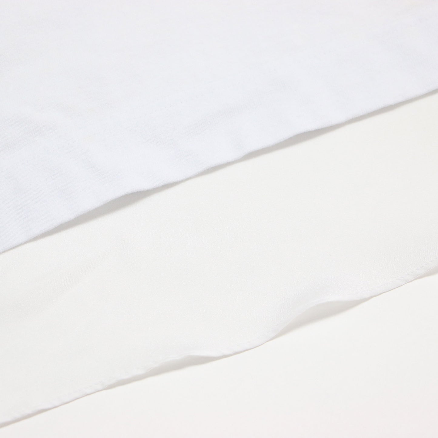 24春夏 グラフィック Tシャツ / Graphic T-Shirt カットソー ノースリーブ クルーネック ロゴ プリント サテンコンビ