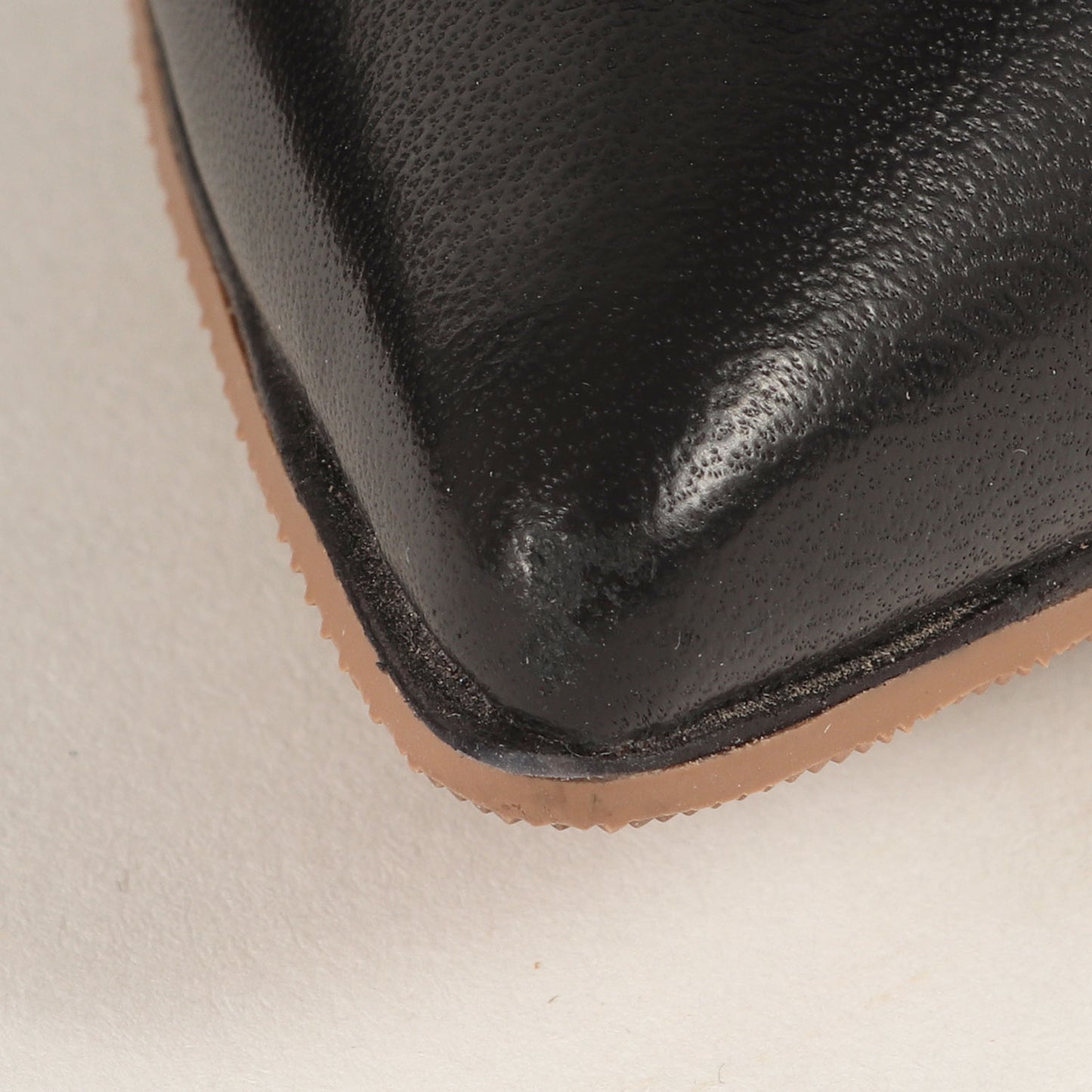 ナッパレザー ポインテッドトゥ ショート ブーツ / LEVY 85 ブーティ アンクル丈 ピンヒール 本革