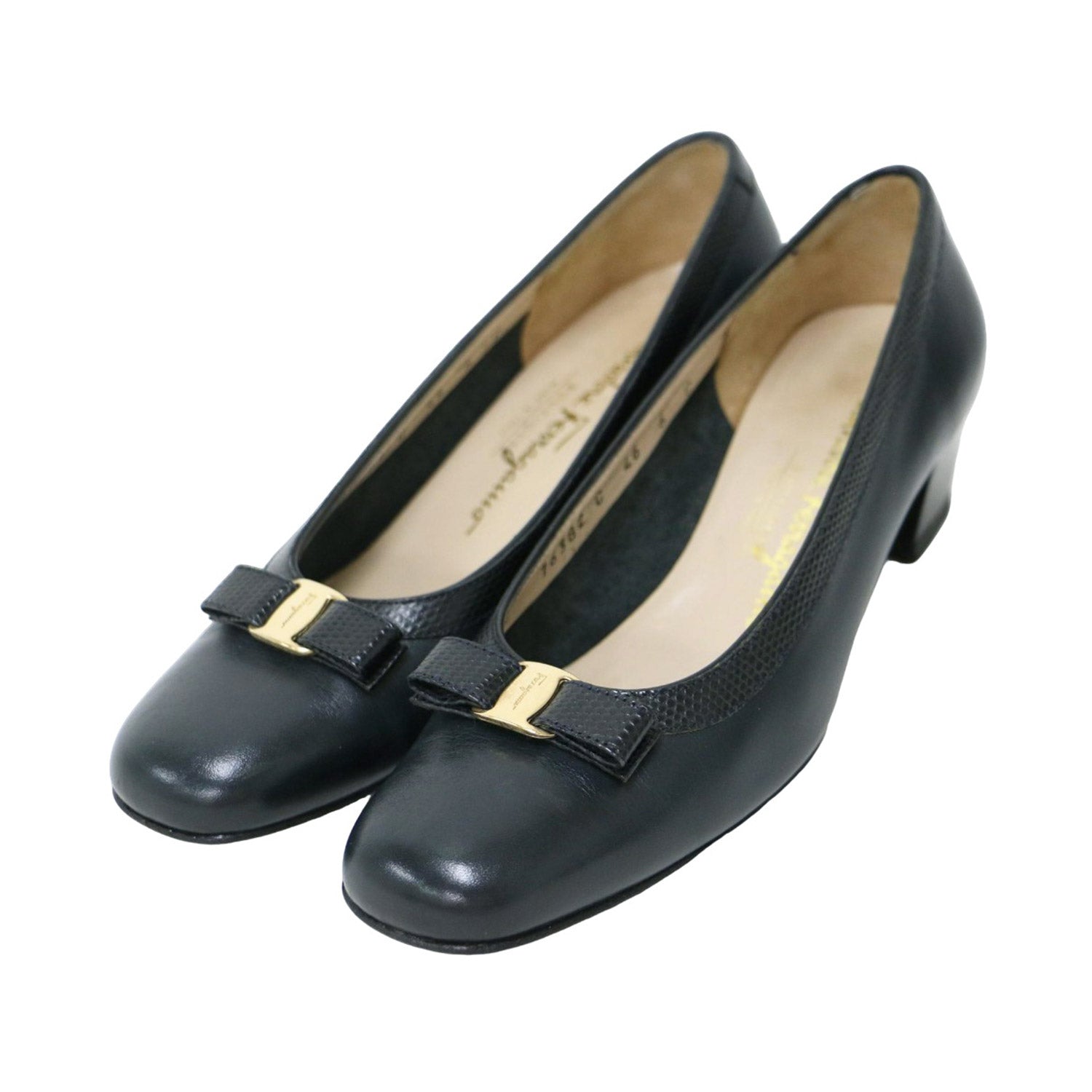 Salvatore Ferragamo (サルヴァトーレ フェラガモ) ヴァラ スクエア  