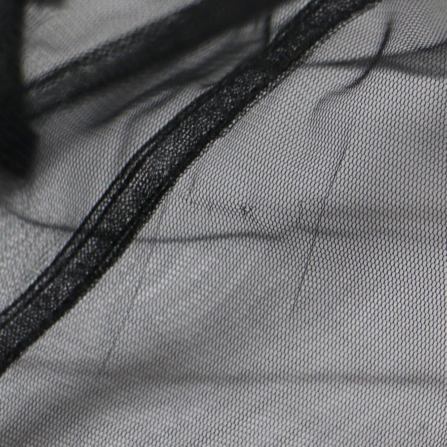 25春夏 チュール ペプラム ラッフル トップス / Tulle Peplum Ruffle Top ブラウス ノースリーブ クルーネック シアー フリル