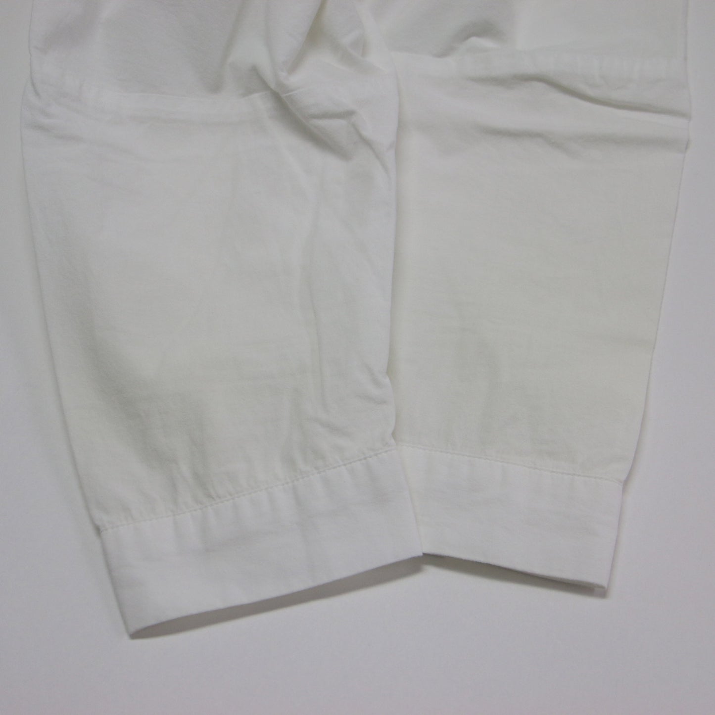 やわらかコットン ロングシャツ / チュニック 長袖 ドロップショルダー ワイド ロゴ 刺繍