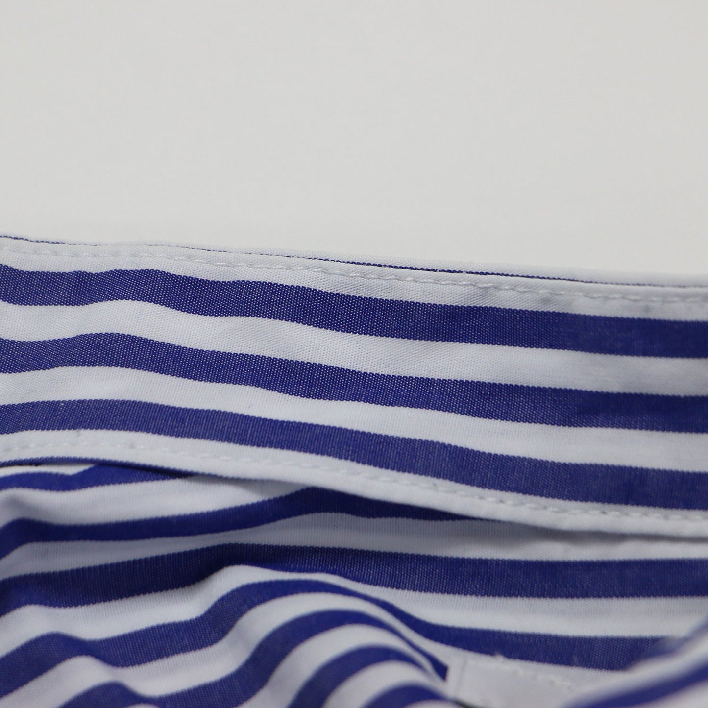 22秋冬 コットン ポプリン ギャザースリーブ シャツ / ブラウス バンドカラー 長袖 ボリュームスリーブ ストライプ