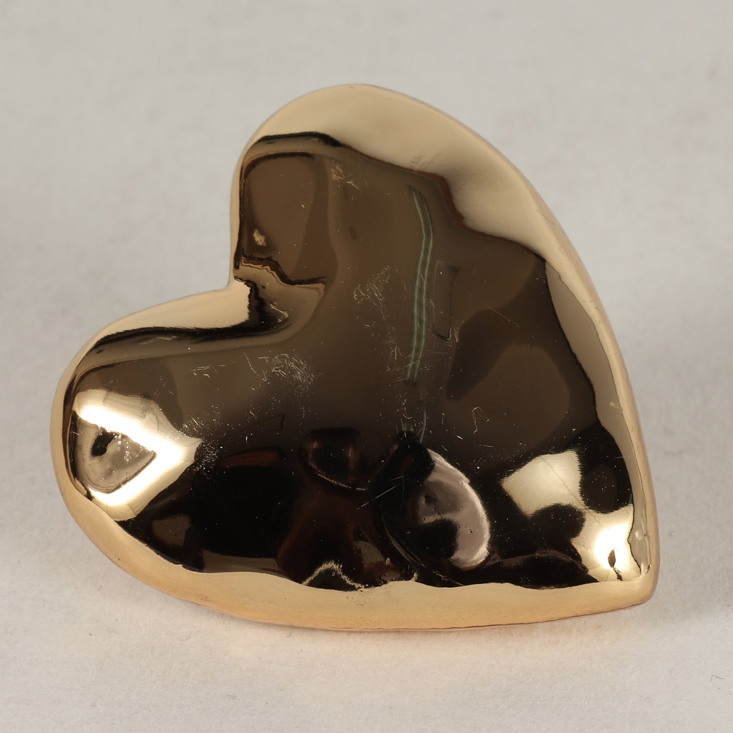 × Lani Couture ハートモチーフ ピアス / Solid Heart ロゴ 刻印