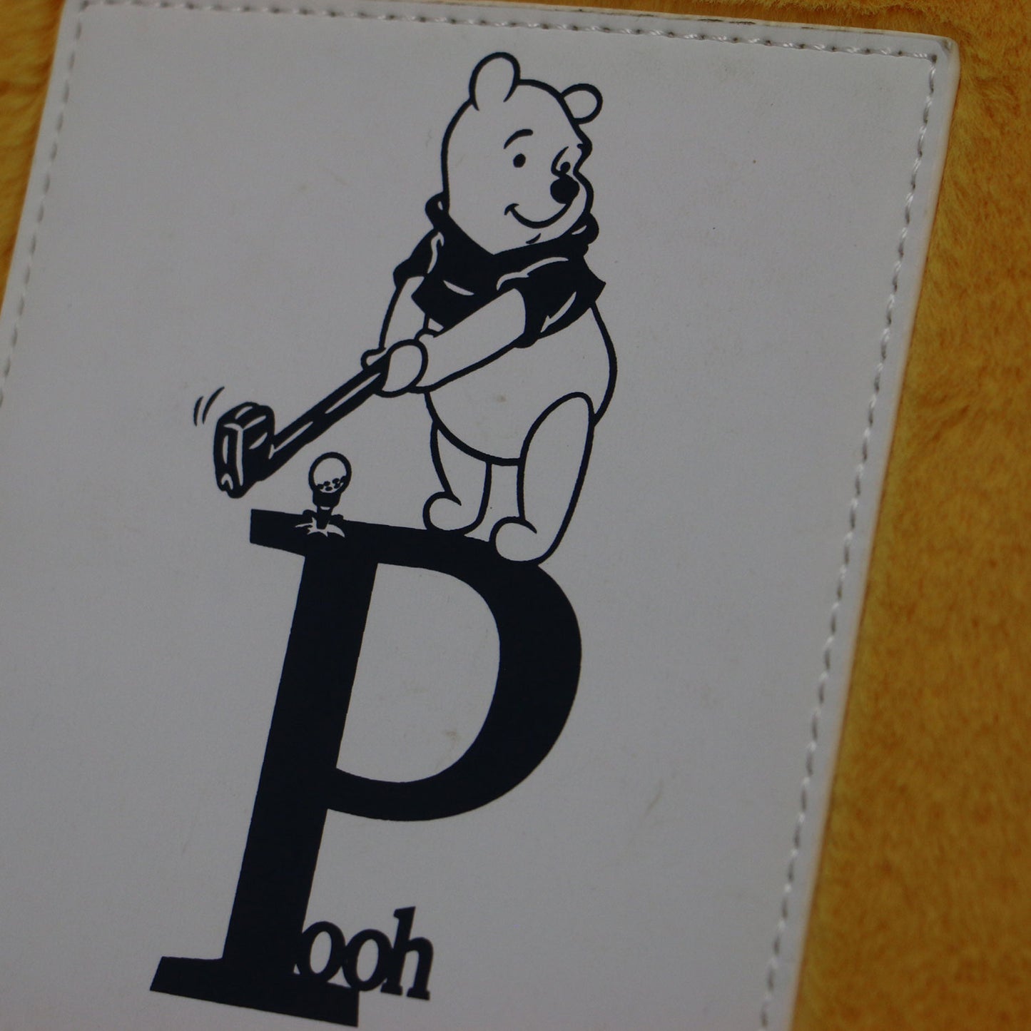 プーさん フェイクファーカートバッグ / Winnie the Pooh COLLECTION ラウンドバック キャラクター フェイス タグ 刺繡