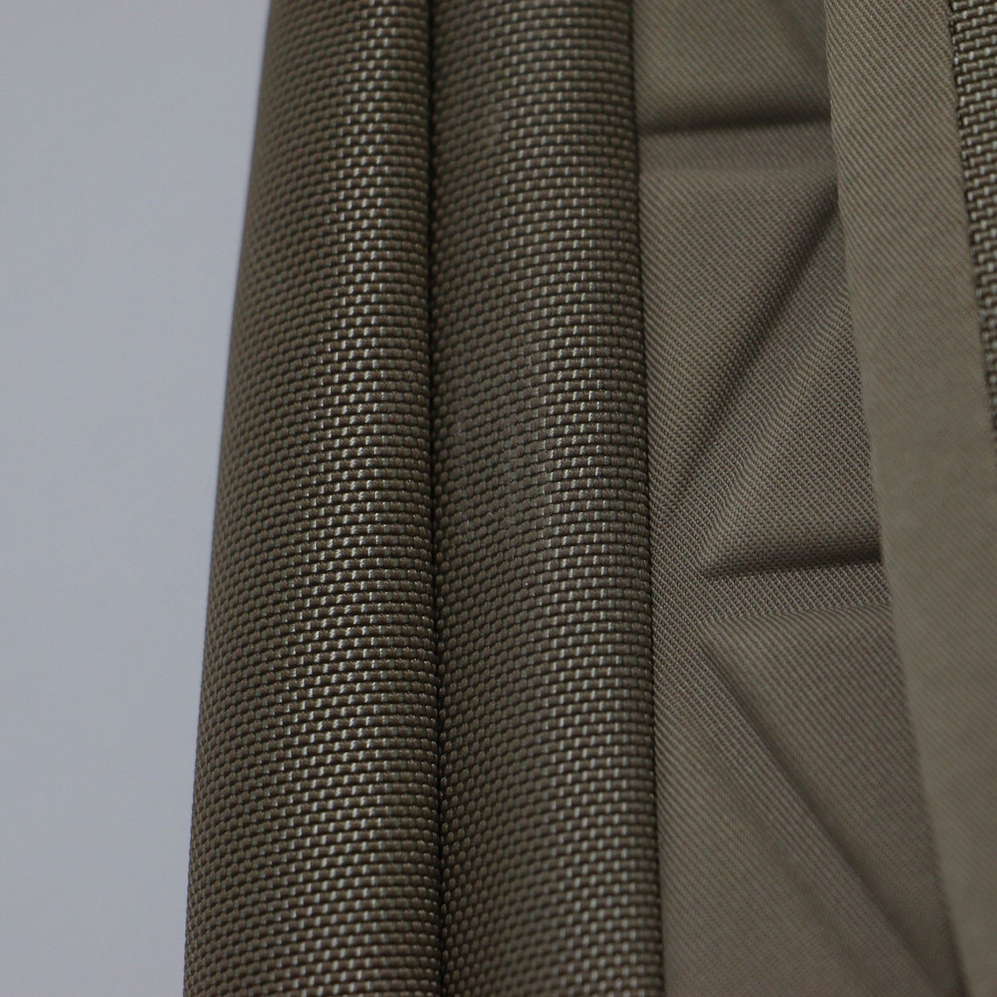 シャトル デイパック スリム / Shuttle Series バックパック リュック ビジネスバック 背面パネル ロゴ