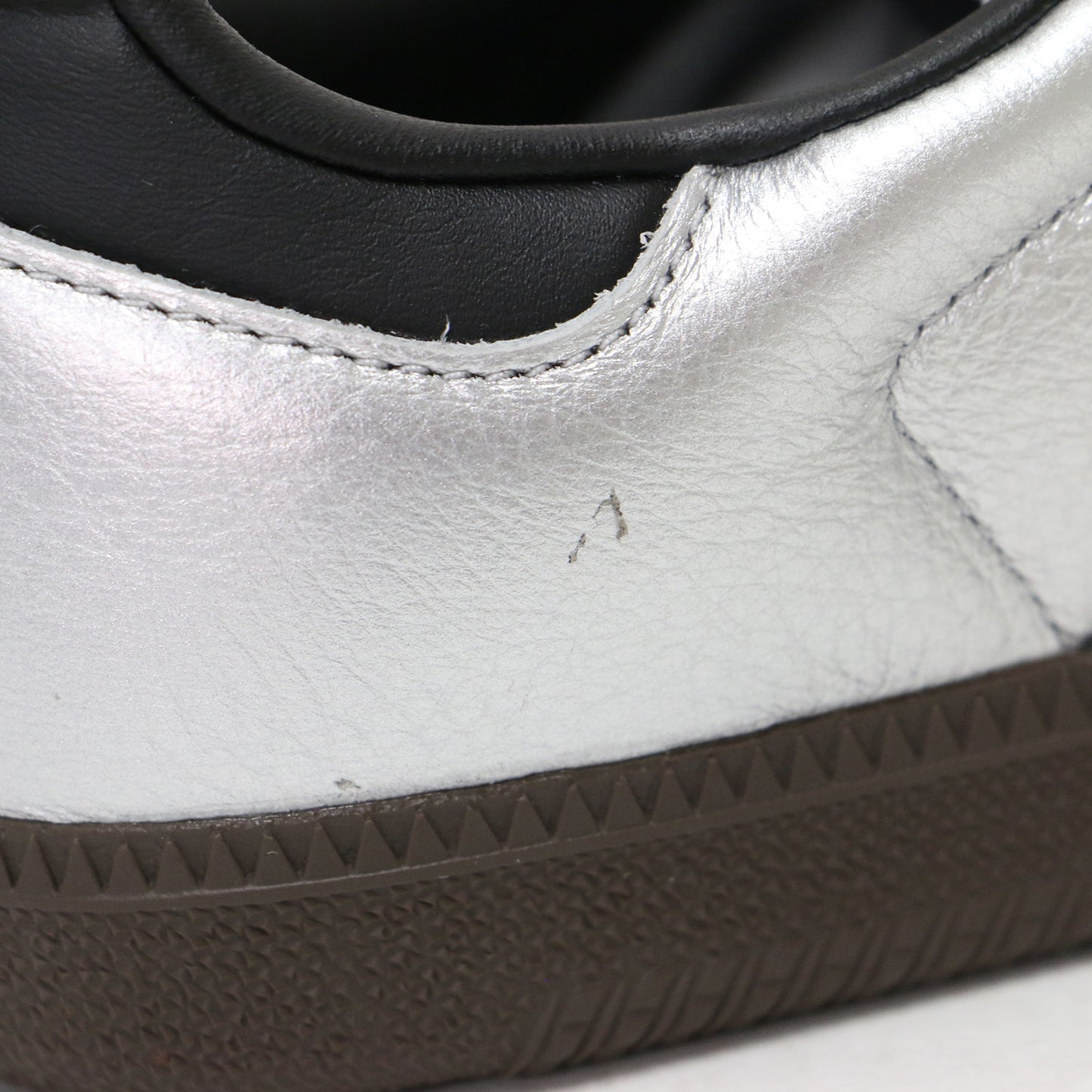 25秋冬 Samba OG Shoes / サンバ レースアップ メタリック ラウンドトゥ スニーカー