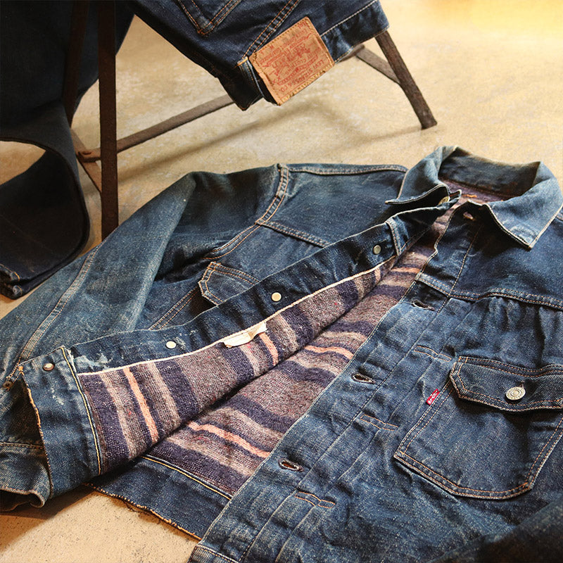 超希少 77年製 リーバイス 黒タブ 濃紺 オーバーオール 40600 W30 Levi'sのフリマアイテム一覧 超希少 77年製 リーバイス 黒タブ 濃紺