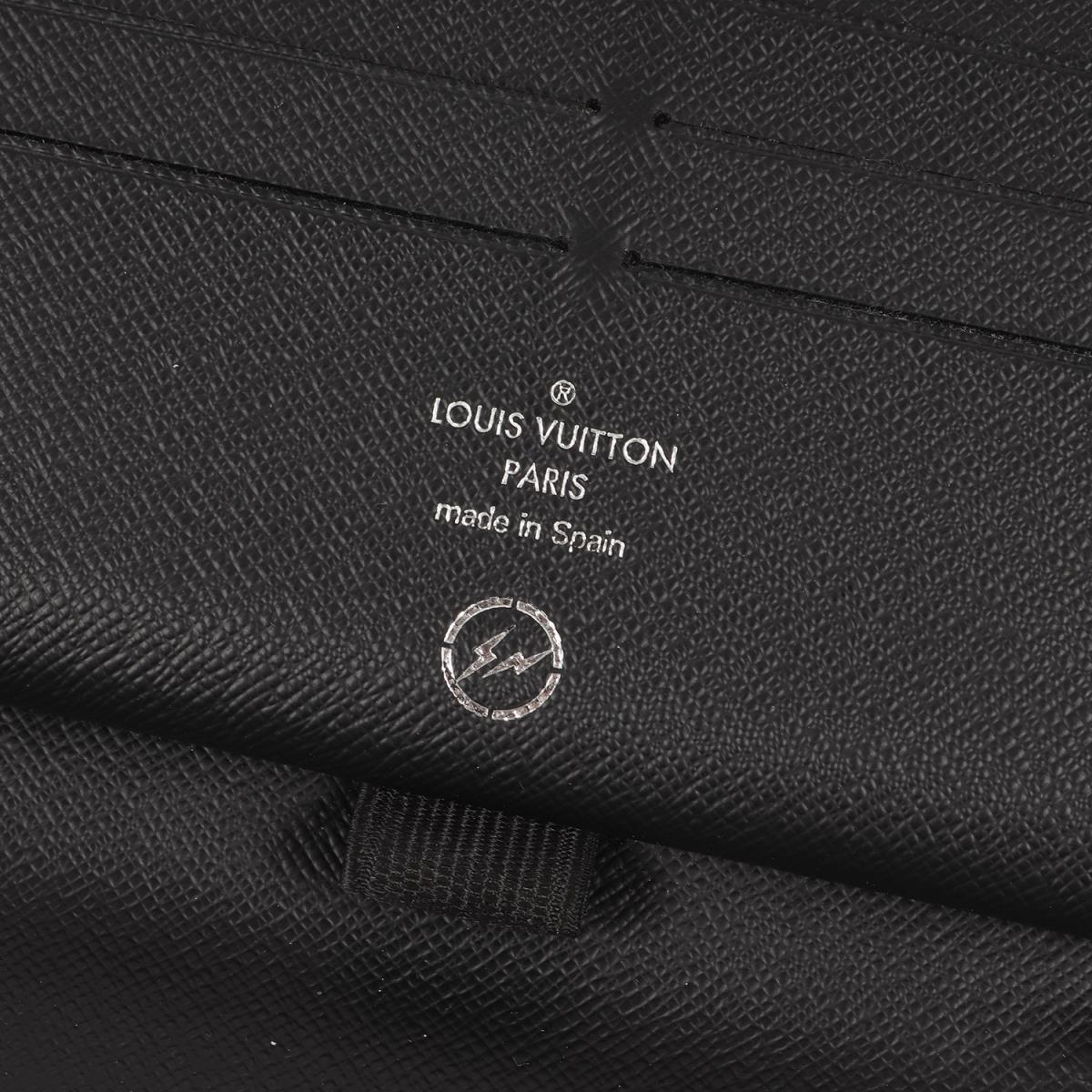 ×fragment design モノグラム・エクリプスフラッシュ・ジッピーオーガナイザー(M64645)