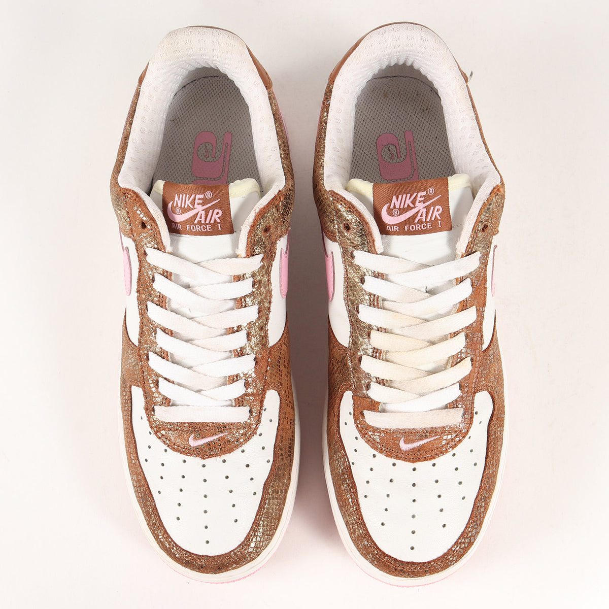 日本未発売 WMNS AIR FORCE 1 PREMIUM (2008年製 / 309439-262)