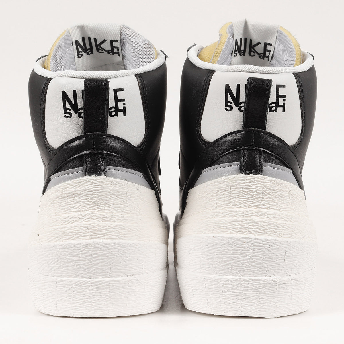 19AW ×NIKE BLAZER MID / SACAI (BV0072-002)