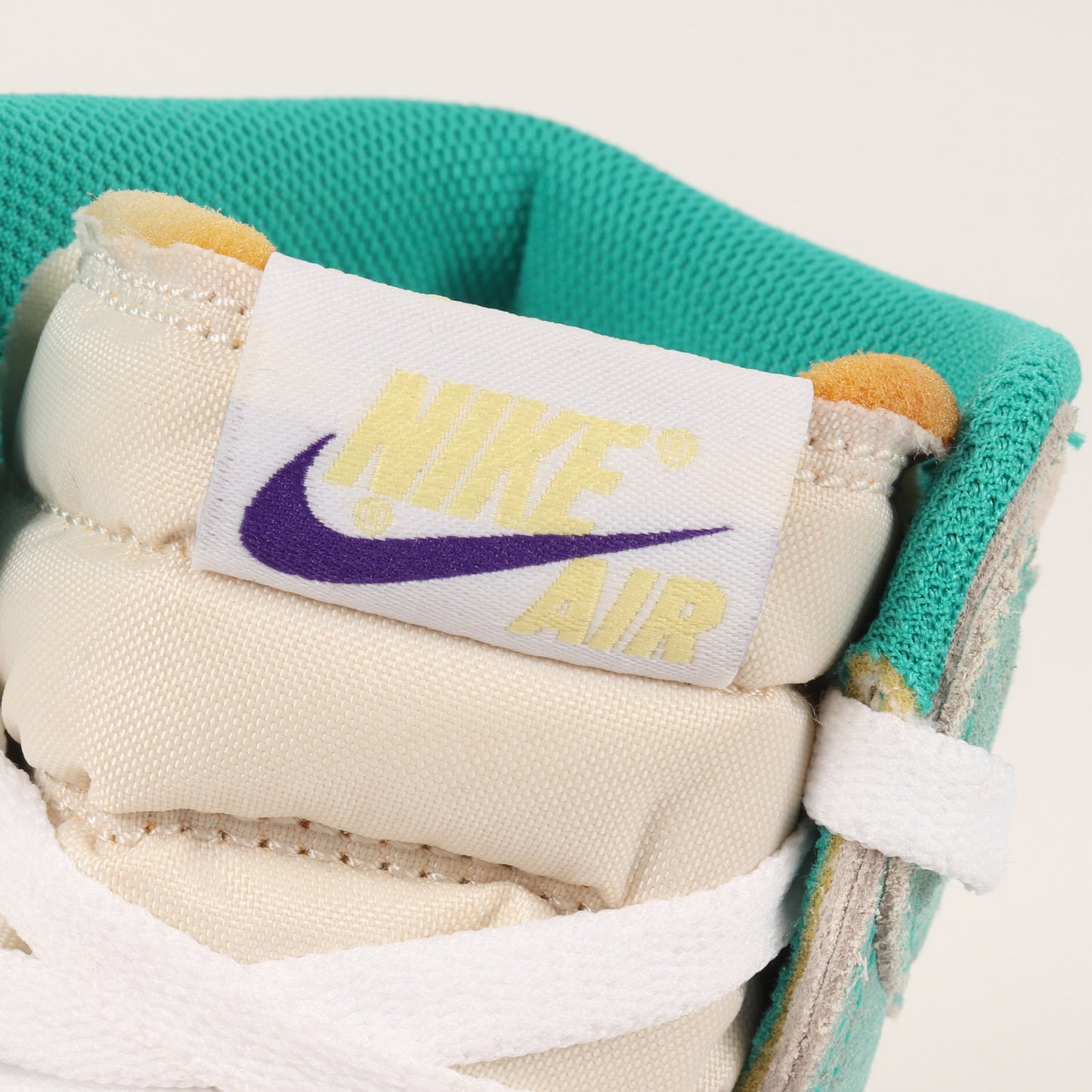 AIR JORDAN 1 RETRO HIGH OG TURBO GREEN (555088-311)