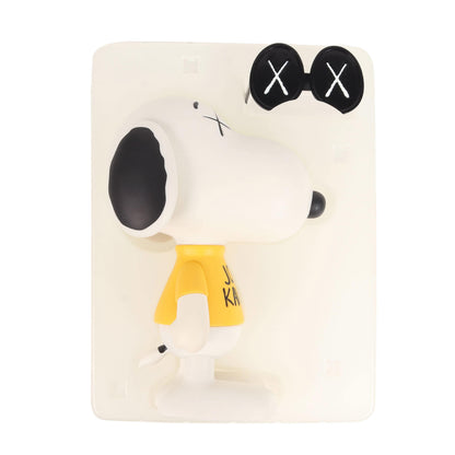 2011年モデル KAWS ×PEANUTS スヌーピー フィギュア