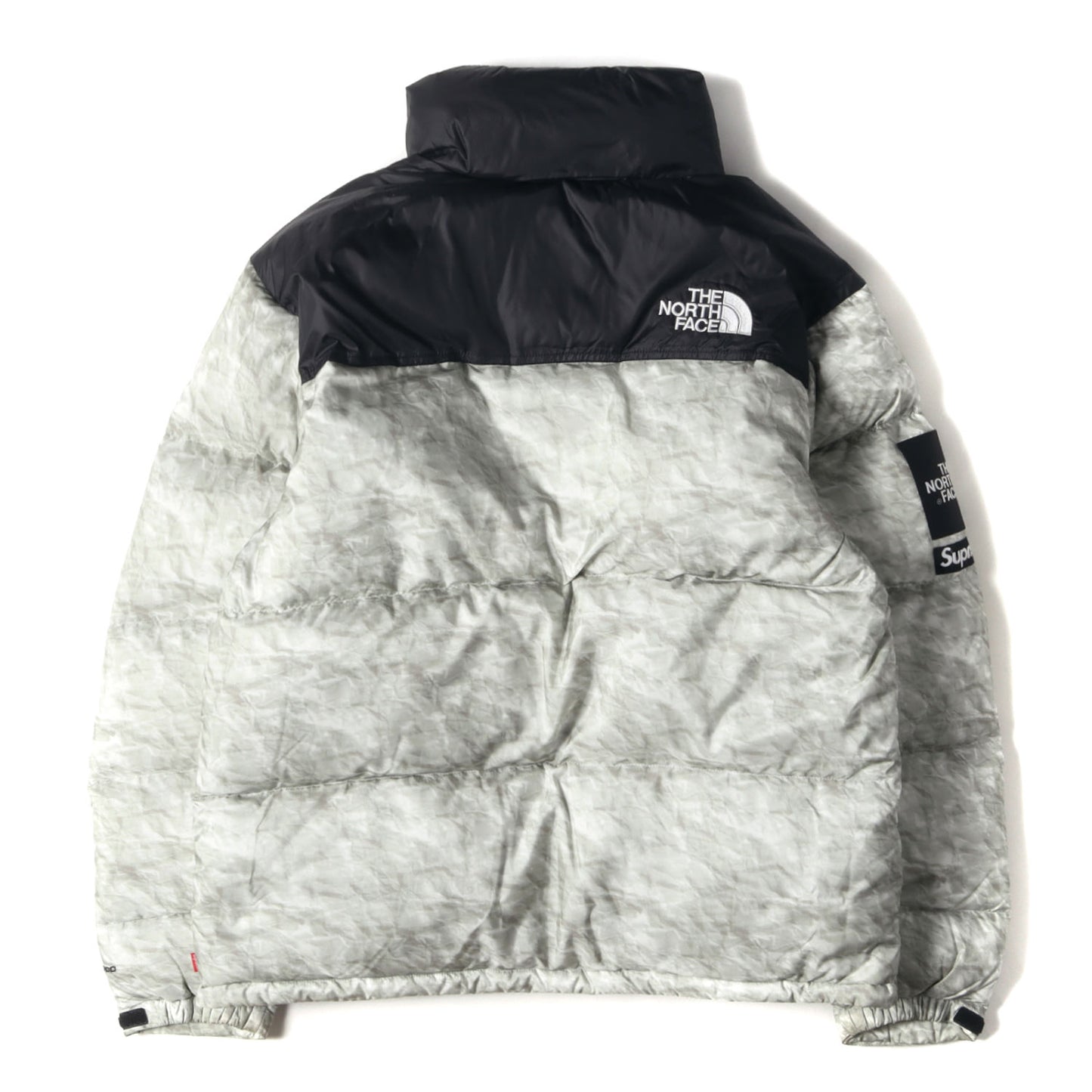 ×THE NORTH FACE ペーパープリント ヌプシ ダウンジャケット(Paper Print Nuptse Jacket)