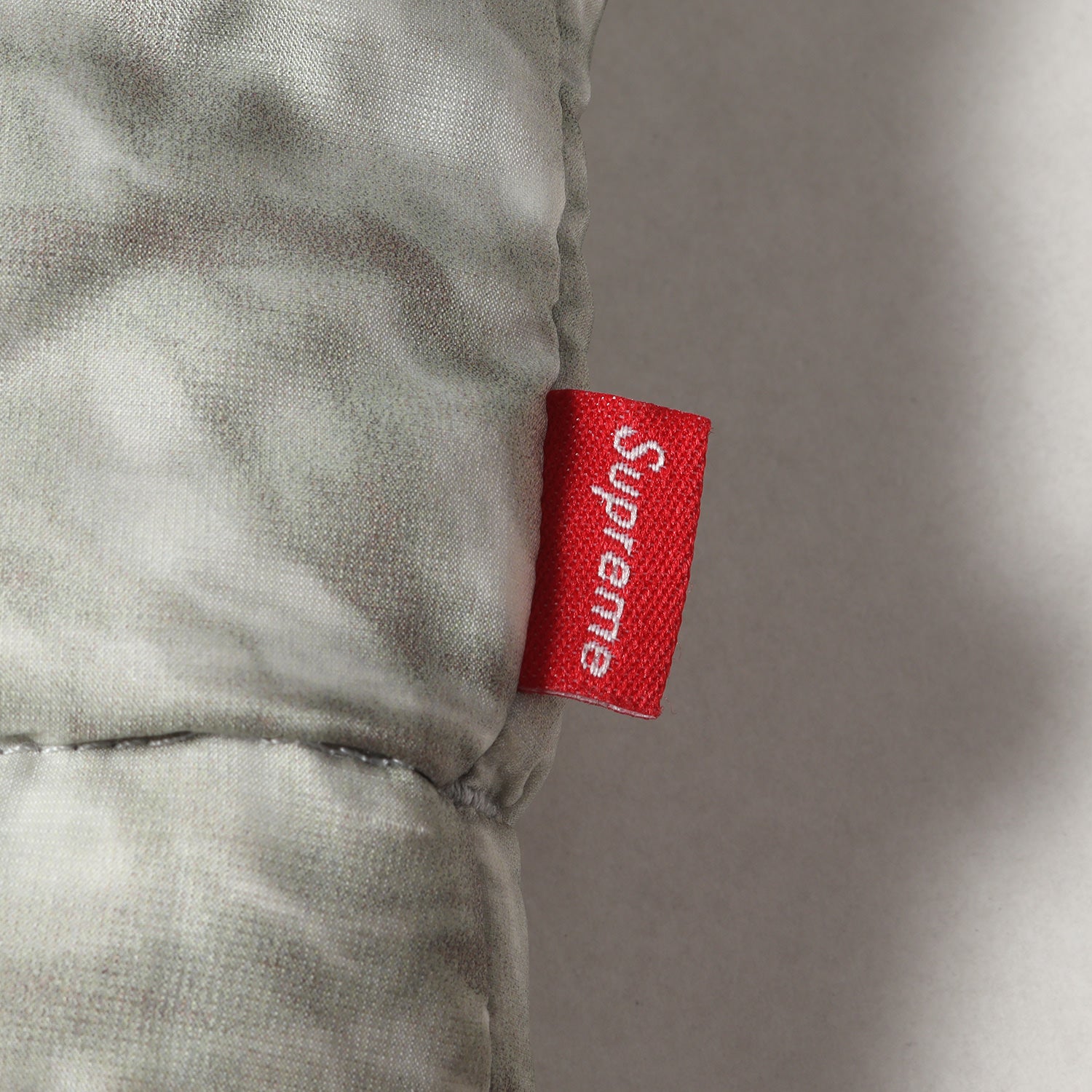 Supreme 激レア初期 ボックスロゴ ステッカー レッド [98枚セット]1つ