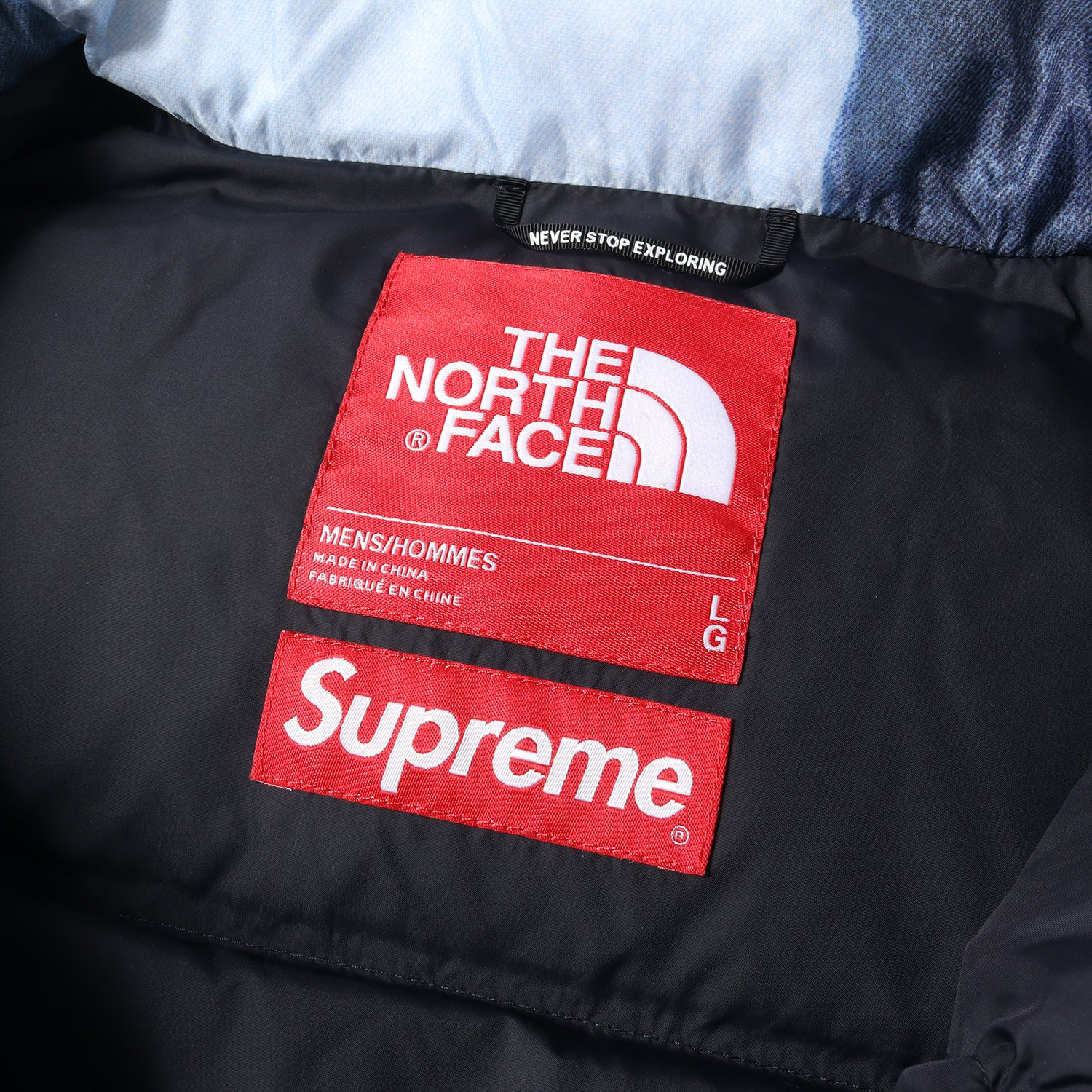 Supreme (シュプリーム) 21AW ×THE NORTH FACE ブリーチド デニム プリント ヌプシ ダウンジャケット(Bleached  Denim Print Nuptse Jacket ND52100I) – ブランド古着の通販・買取 | BEEGLE by Boo-Bee