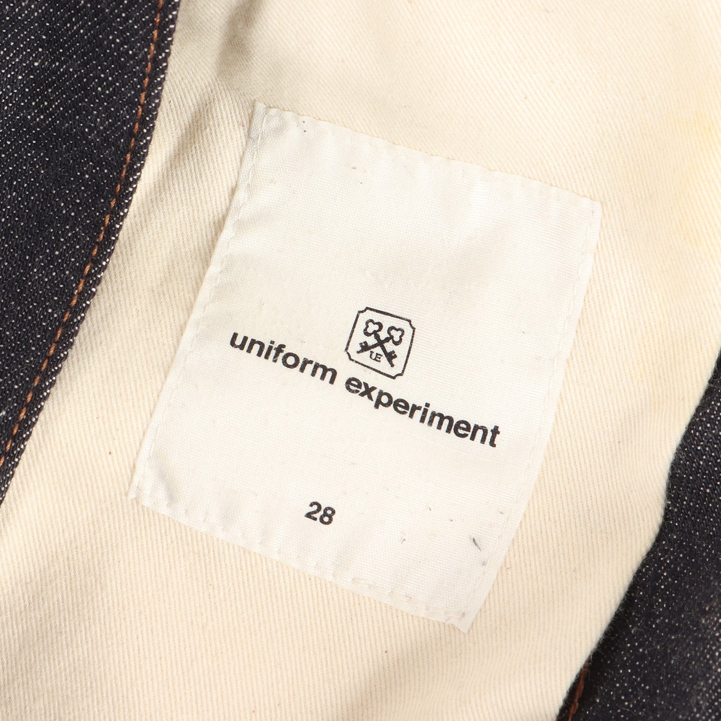 ストレート リジッド デニムパンツ(UNDISCOLORATION DENIM JEANS)