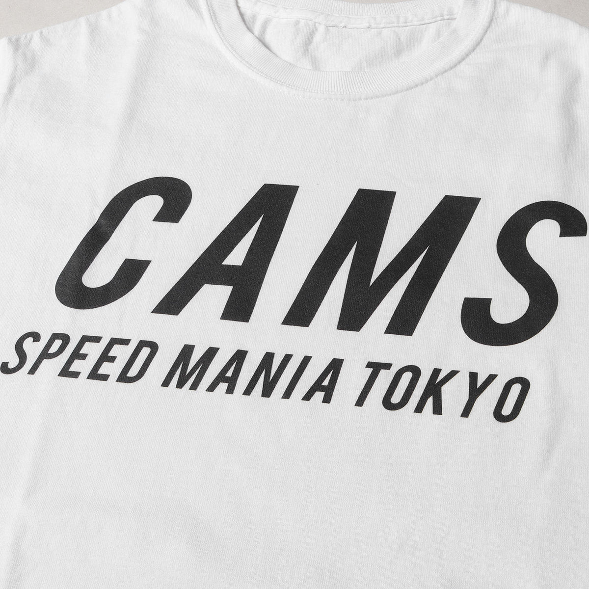 ×SAMS ロゴプリント Tシャツ