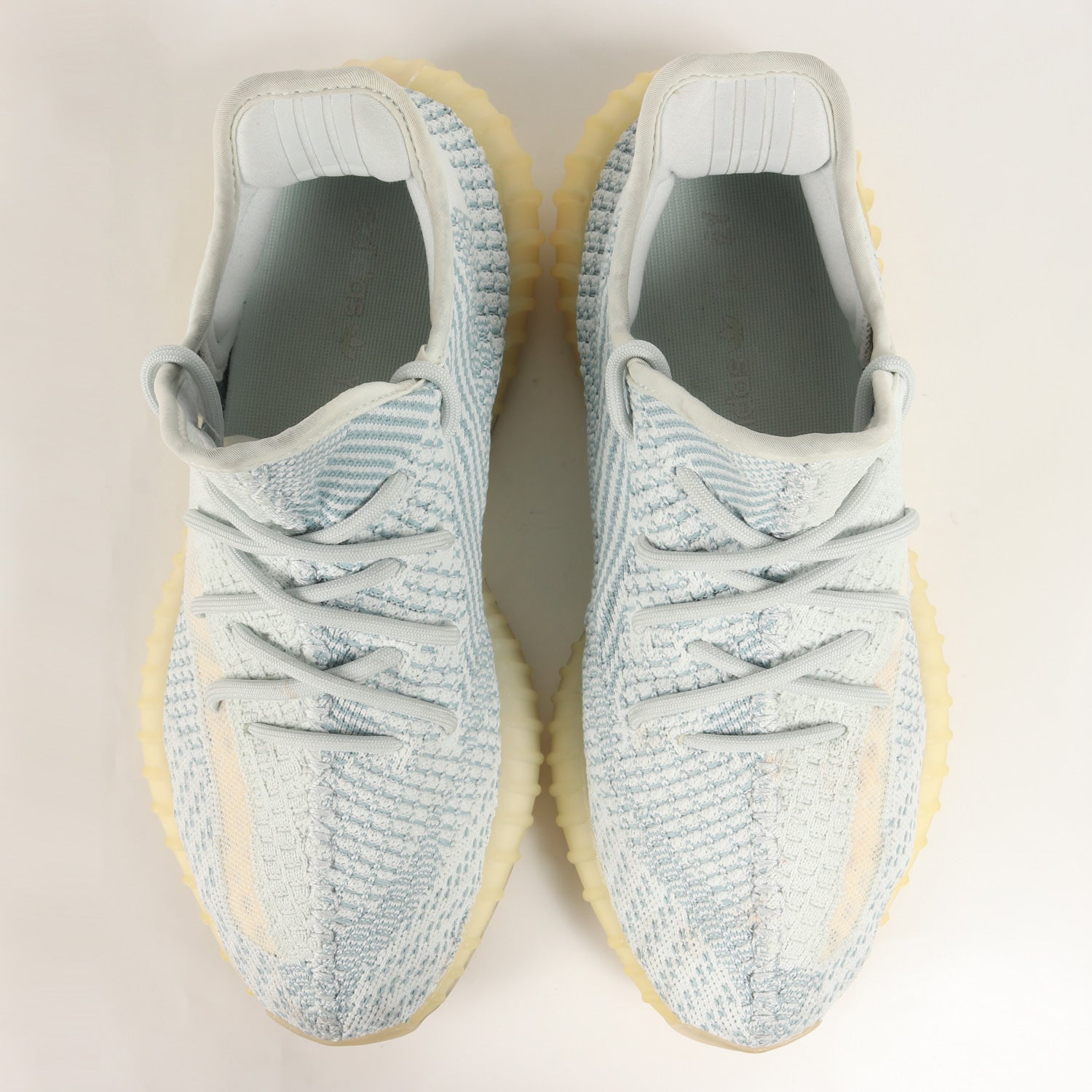 adidas (アディダス) 19AW YEEZY BOOST 350 V2 CLOUD WHITE (FW3043) - ブランド古着の通販・買取  | BEEGLE by Boo-Bee