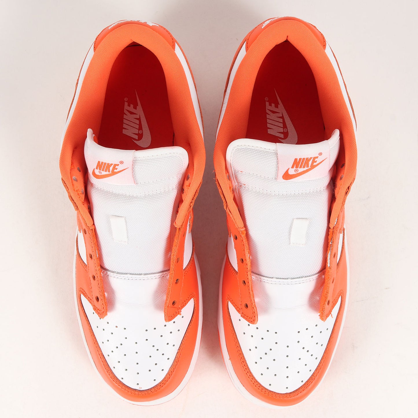 DUNK LOW SP シラキュース大学カラー (CU1726-101)