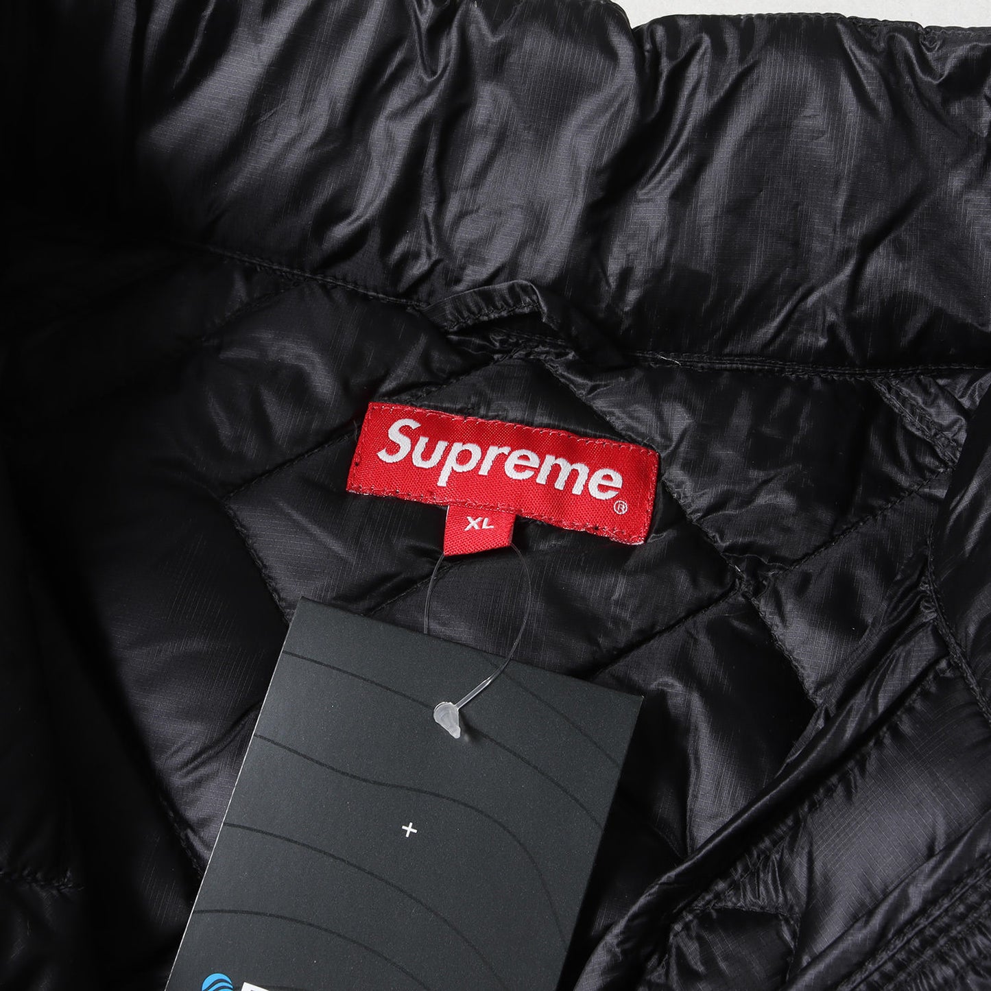 22SS Sロゴ キルティング ライトウェイト ダウンジャケット(Spellout Quilted Down Jacket)