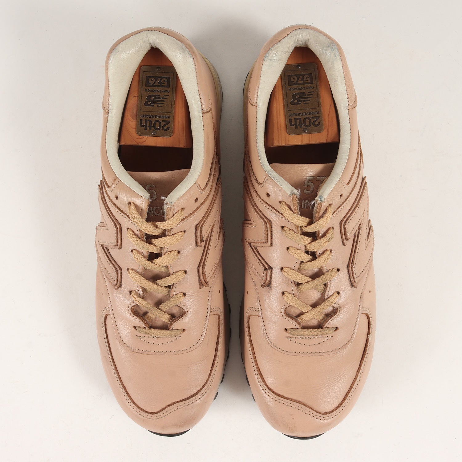 NEW BALANCE (ニューバランス) 世界576足限定 LM576UK V 20th ANNIVERSARY / ヌメ革(2008年製) –  ブランド古着の通販・買取 | BEEGLE by Boo-Bee