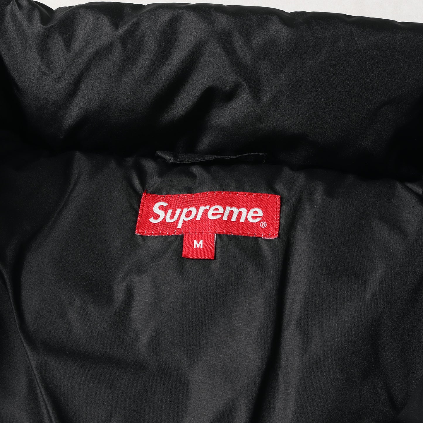 19SS ブランドロゴ柄 パフィー ダウンジャケット(Bonded Logo Puffy Jacket)