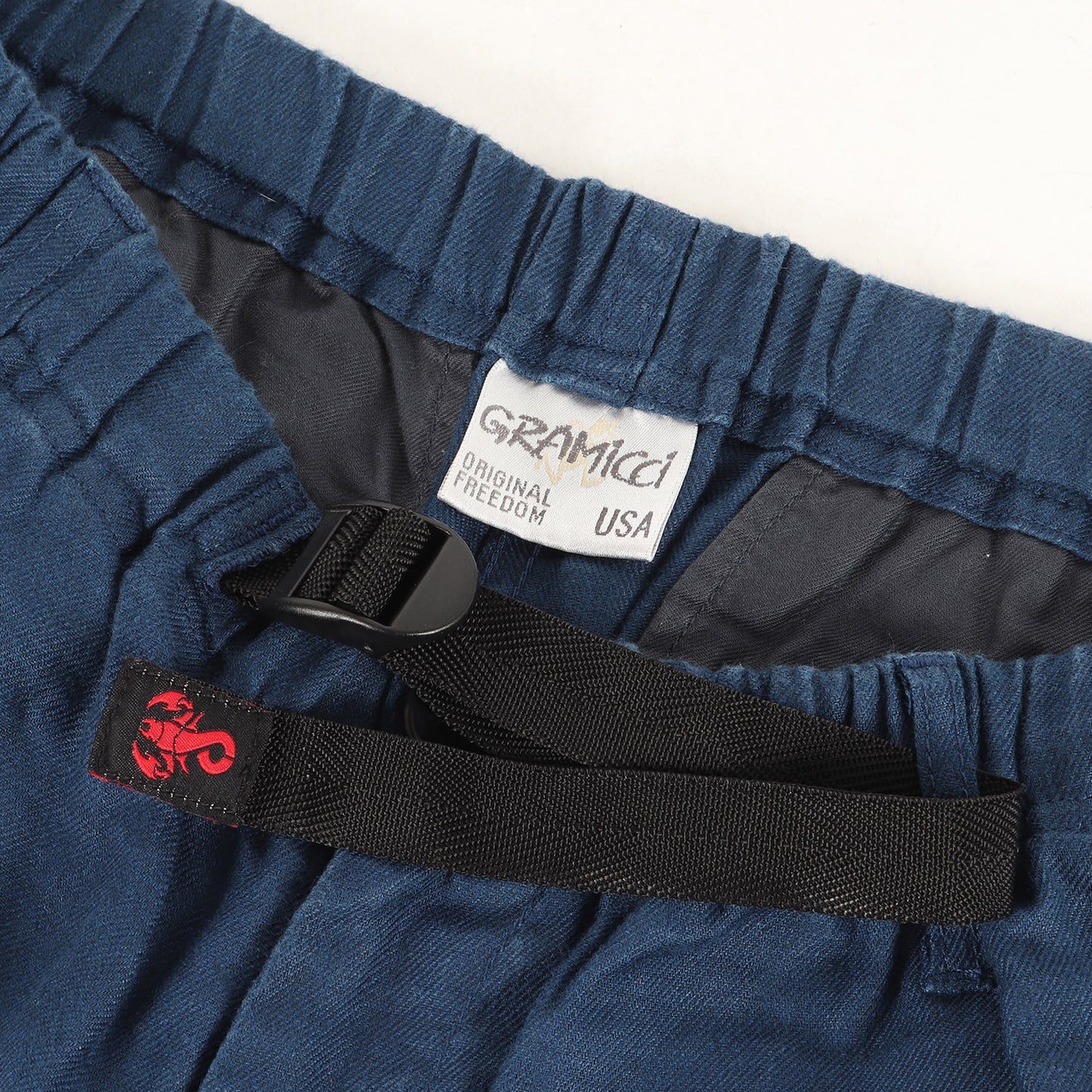 ×GRAMICCI ストレッチ インディゴ リネン イージーショーツ