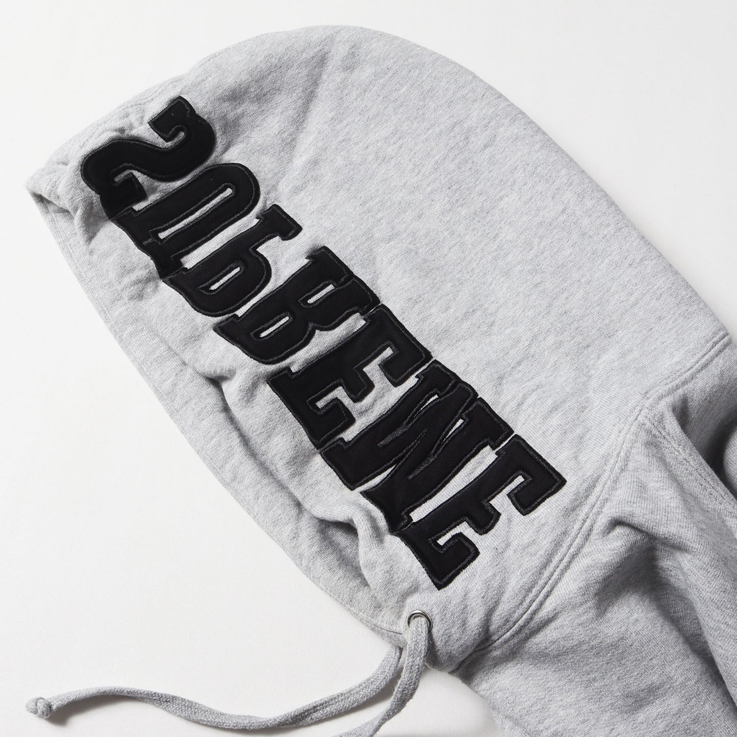 フード アップリケロゴ スウェット パーカー(Mirrored Logo Hooded Sweatshirt)