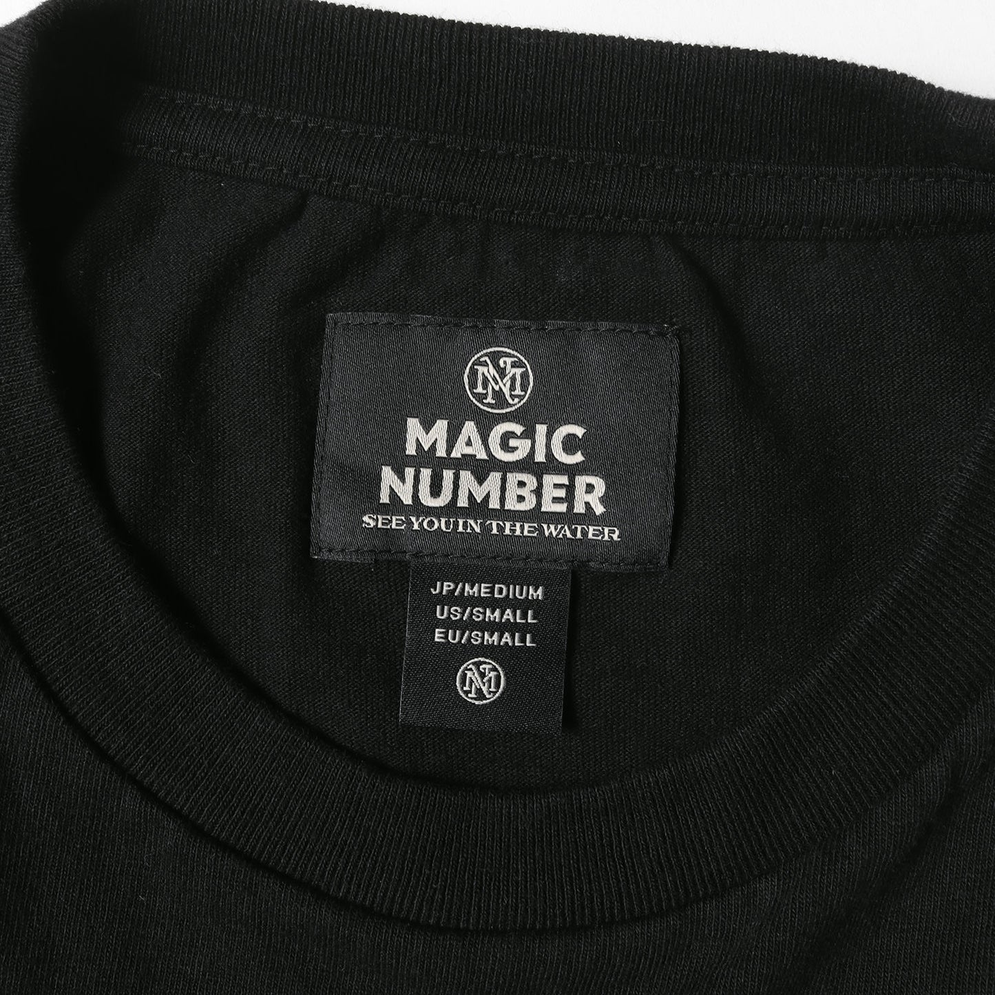 23SS ×BEDWIN ×ROSTARR ×BARNEYS NEW YORK カリグラフィーロゴ Tシャツ(VERTICALL LOGO S/S T-SHIRT)