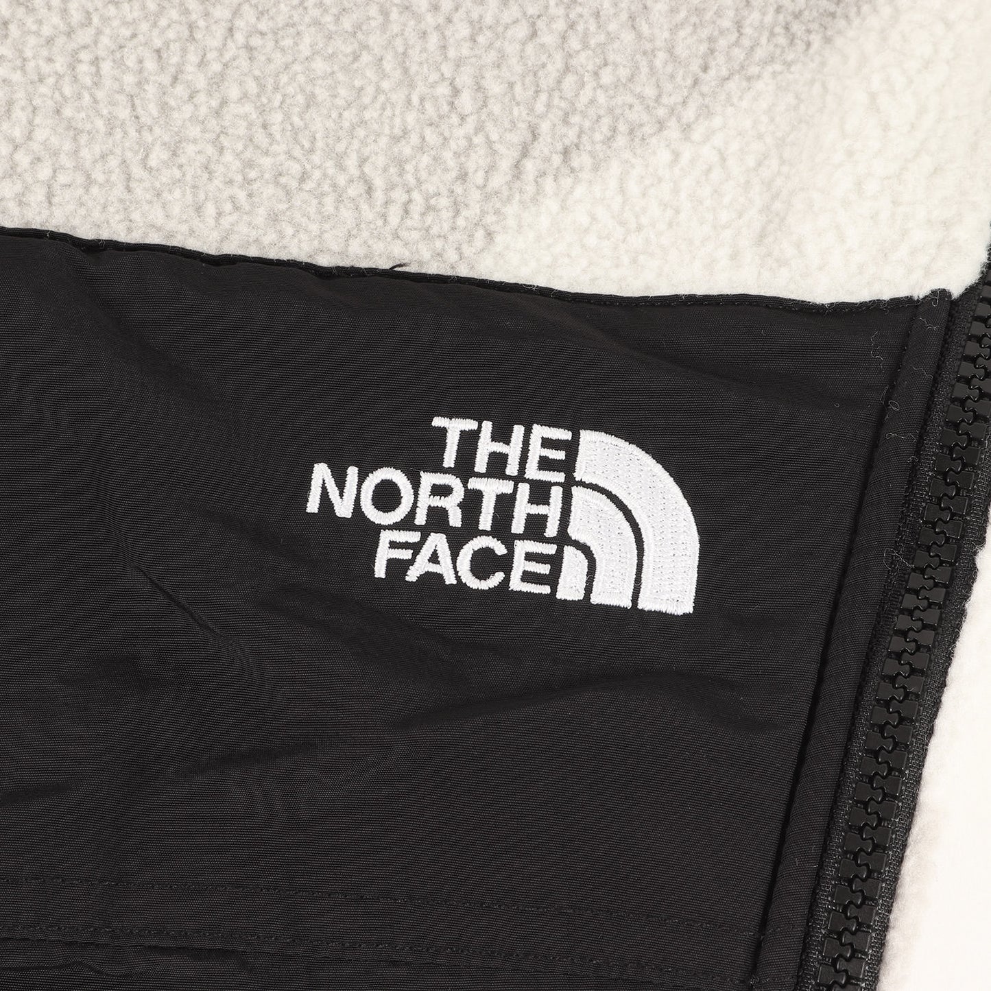 22AW 日本未発売 US企画 ×KAWS デナリ フリースパンツ(Retro 1995 Denali Pant)