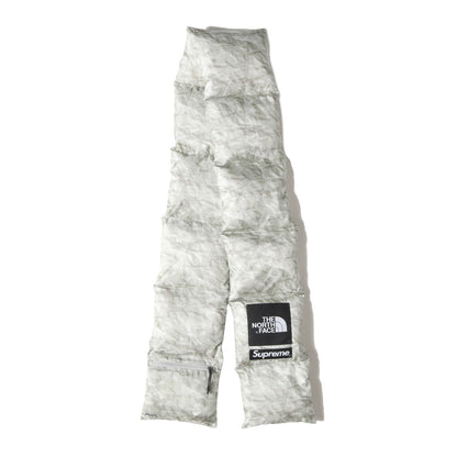 19AW ×THE NORTH FACE ペーパープリント柄 ダウンスカーフ / マフラー(Paper Print 700-Fill Down Scarf)