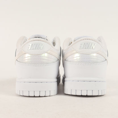WMNS DUNK LOW SE JUST DO IT (FD8683-100)