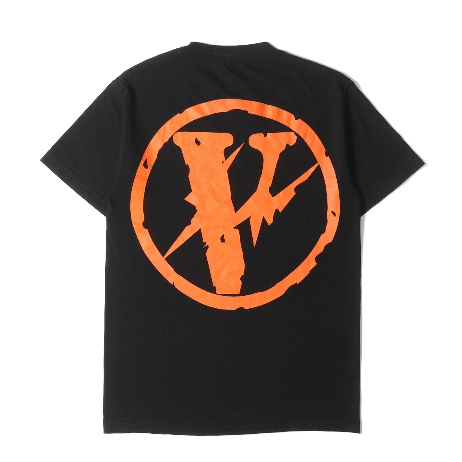 VLONE (ヴィーロン) ×fragment design FRIENDSロゴクルーネックTシャツ(FRAGMENT S/S TEE) -  ブランド古着の通販・買取 | BEEGLE by Boo-Bee