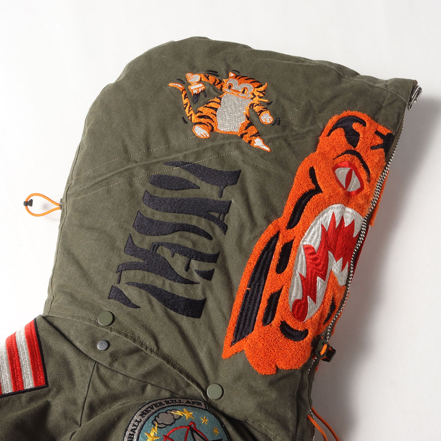 ×A BATHING APE 25周年記念 USヴィンテージ テントクロス タイガー ダウンジャケット(TIGER DOWN JACKET)