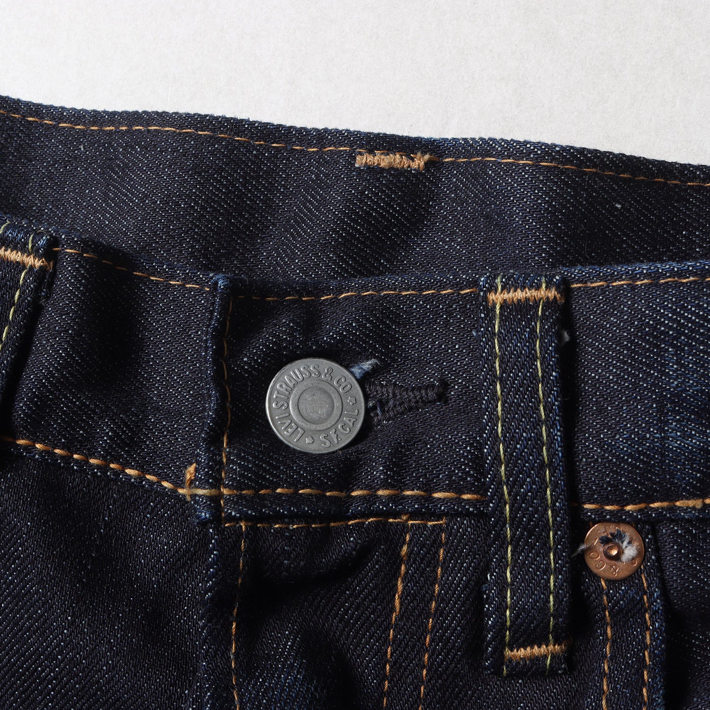 00s 1955年復刻 ヴィンテージ加工 501XX デニムパンツ(55501 / 日本製 / デッドストック)