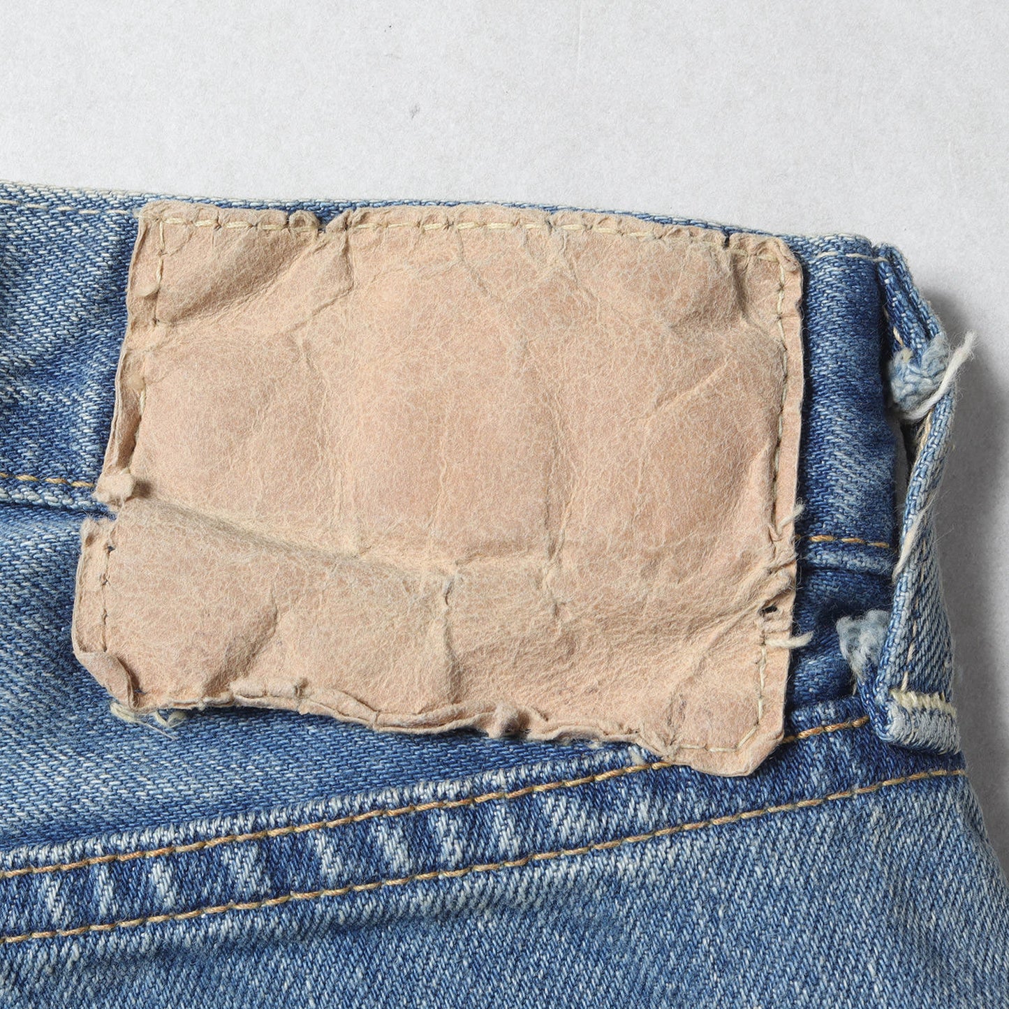 00s 1966年復刻 501XX-501 BigE ダメージリペア加工 デニムパンツ(66501-0189 / 日本製 / デッドストック)