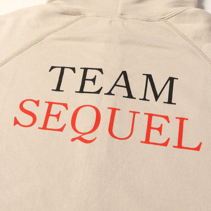 23SS TEAMロゴ ジップ スウェット パーカー(ZIP HOODIE)