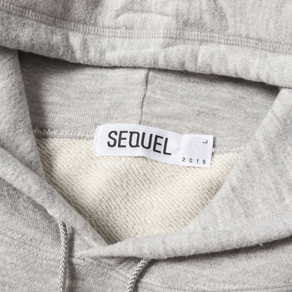 ブランドロゴ スウェットパーカー(PULLOVER HOODIE)