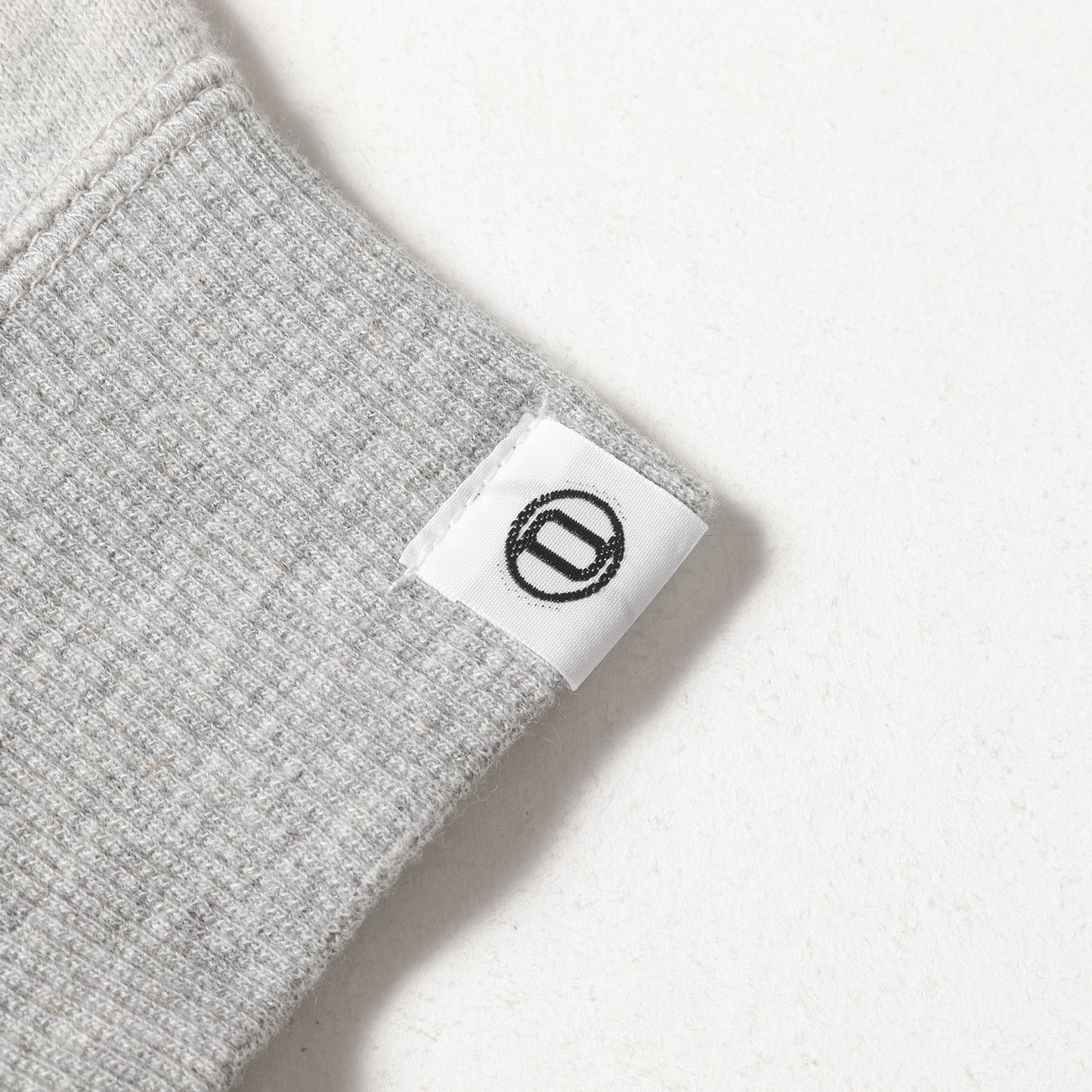 ブランドロゴ スウェットパーカー(PULLOVER HOODIE)