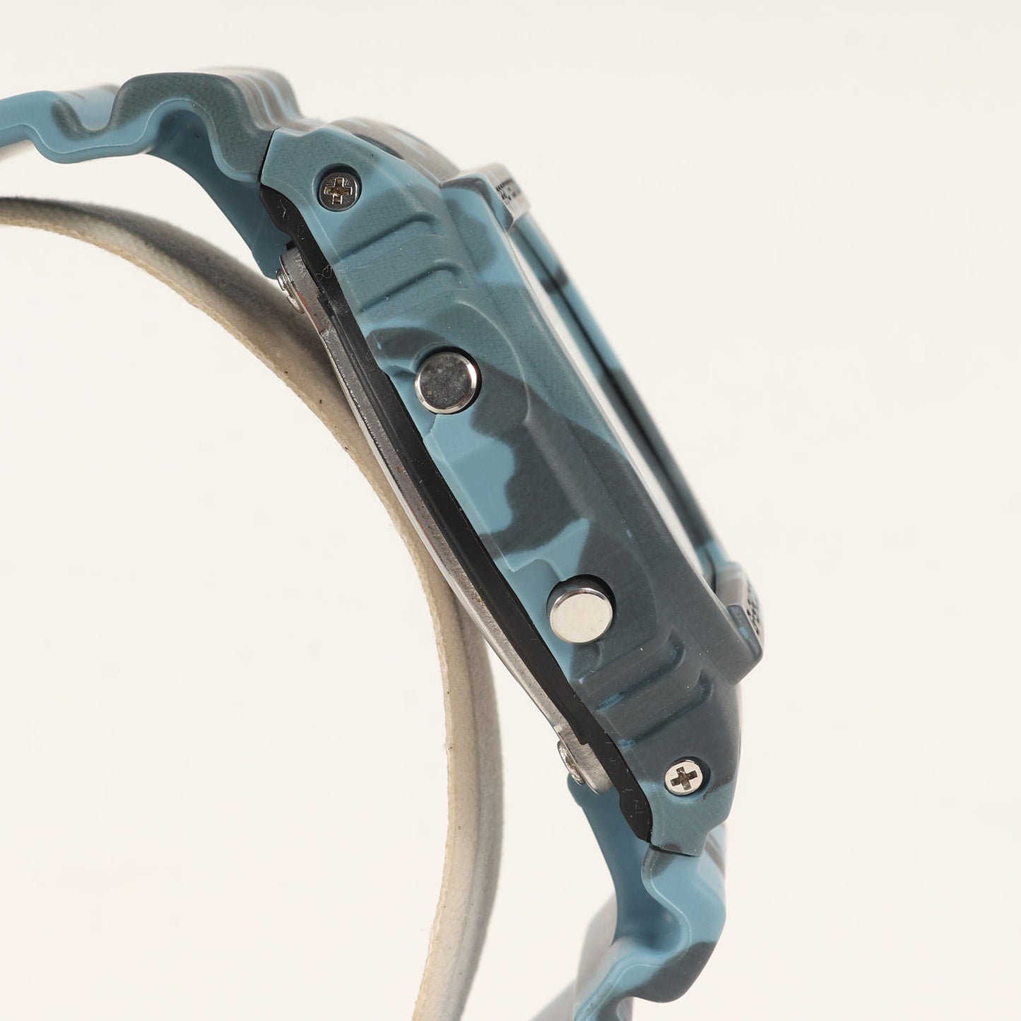 DW-5600CF-2JF Gパイソン カモフラージュ 腕時計 / ウォッチ