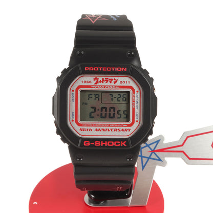 1000本限定 ×ウルトラマン 45周年記念 DW-5600VTUMAN-1TJR 台座付き 腕時計 / ウォッチ
